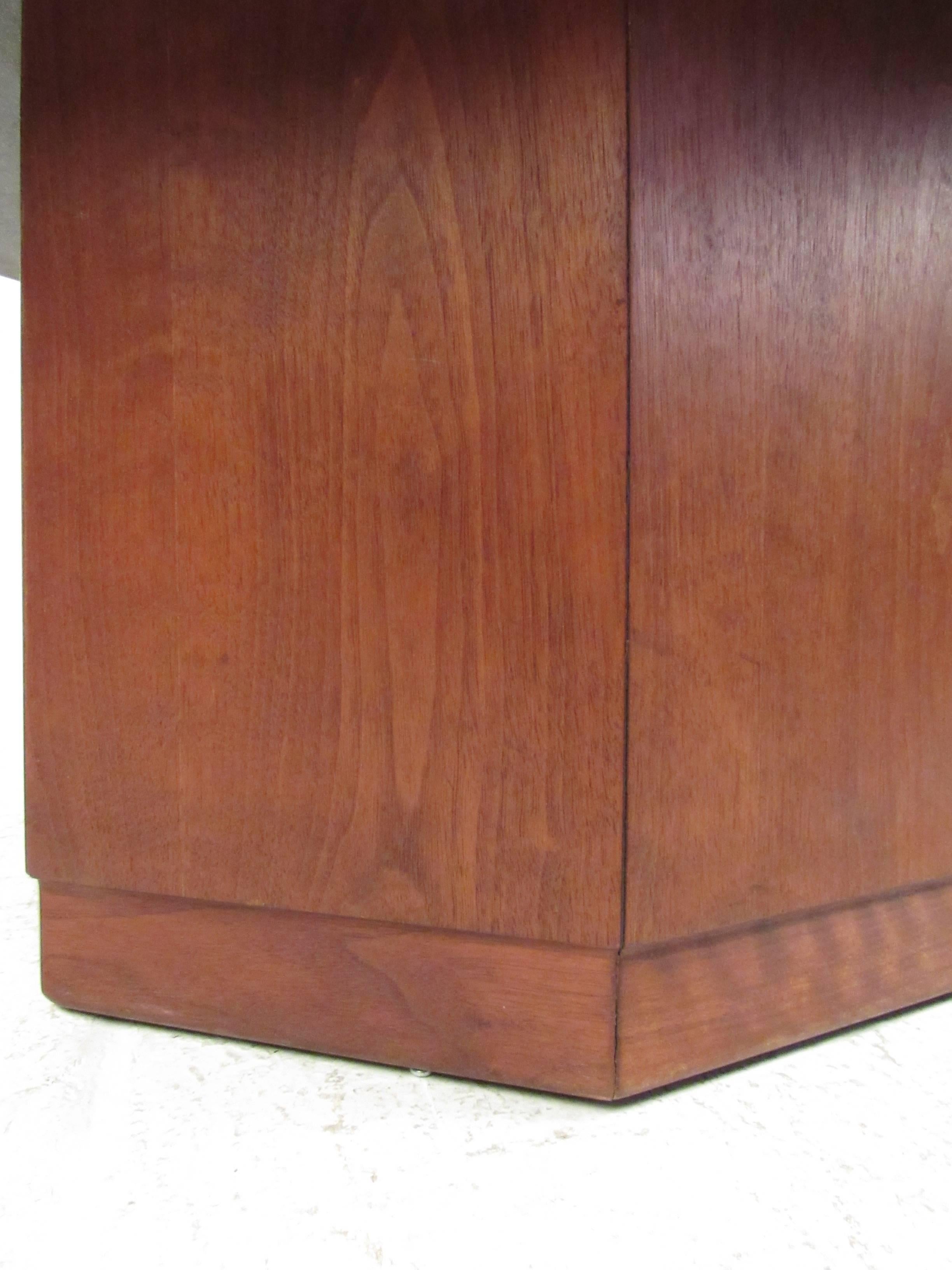 Mid-Century Modern Harvey Probber Style Coffee Table 1