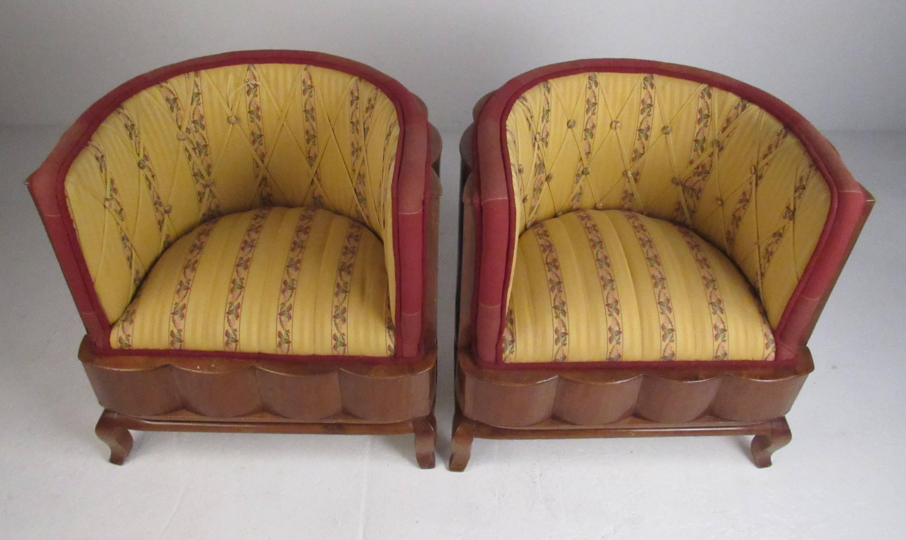 These vintage Italian Art Deco style chairs make a dramatic statement with their fluted hardwood backs and colorful upholstery. Matching settee available. Please confirm item location (NY or NJ) with dealer.
       