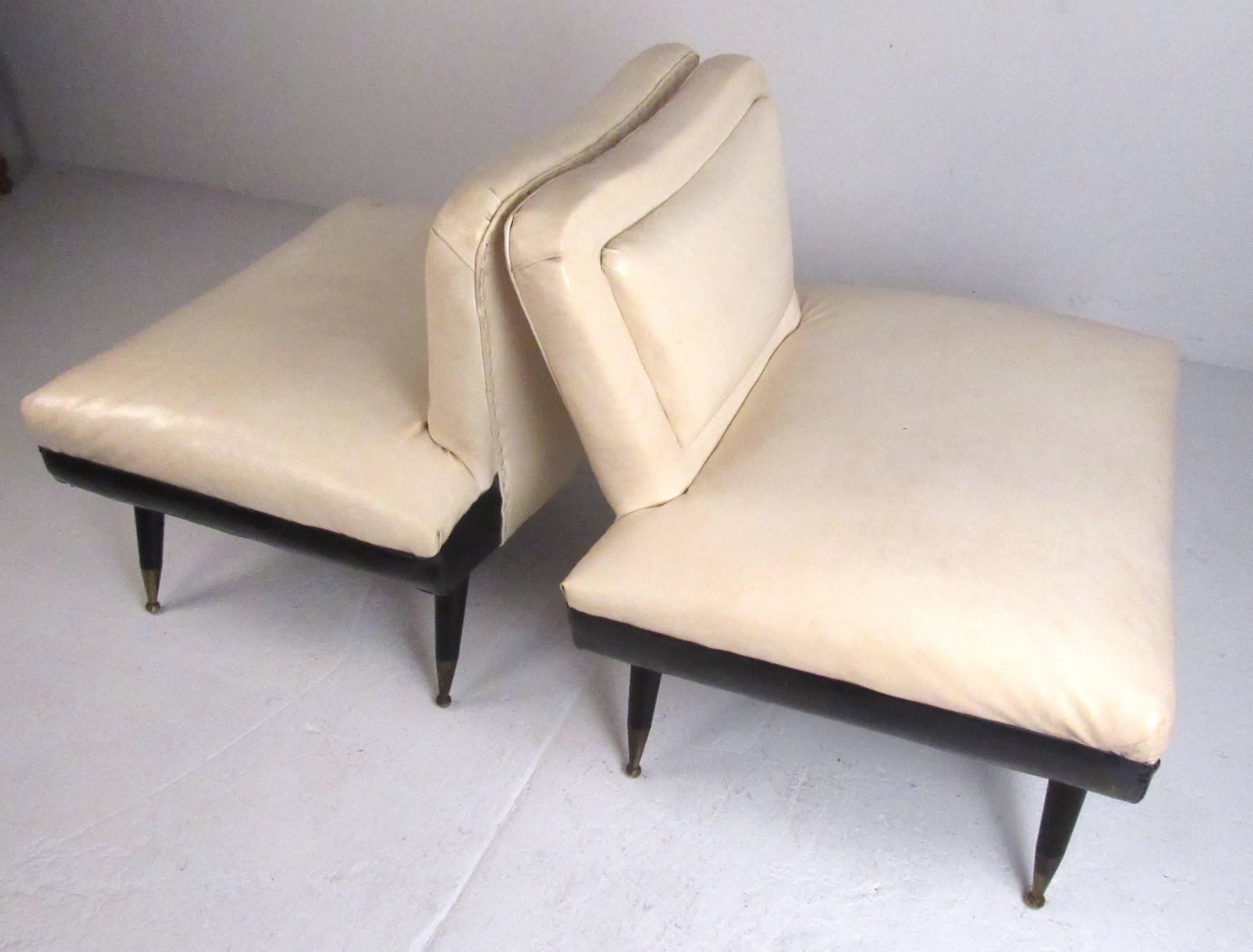 20th Century Pair of Art Deco Slipper Chairs