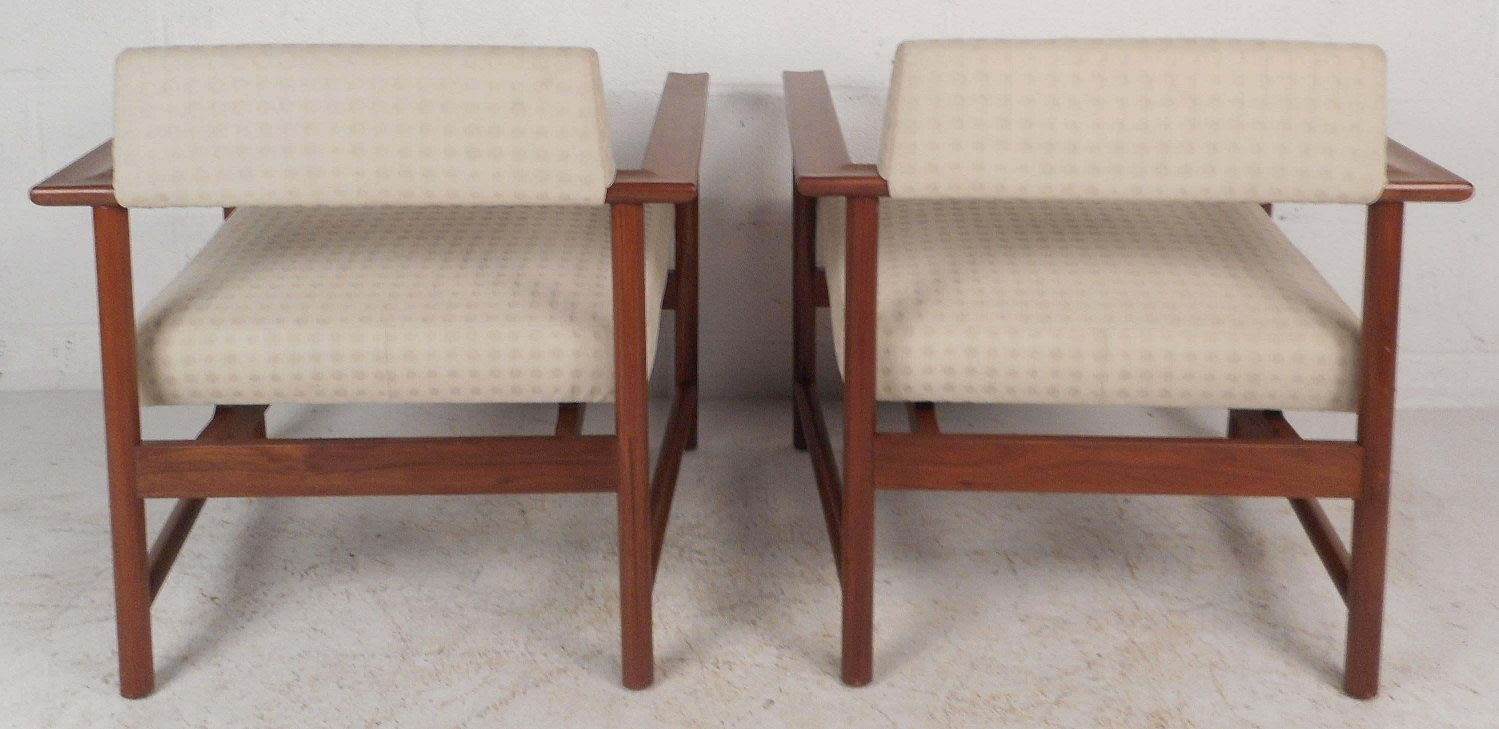 Late 20th Century Mid-Century Modern Armchairs For Sale