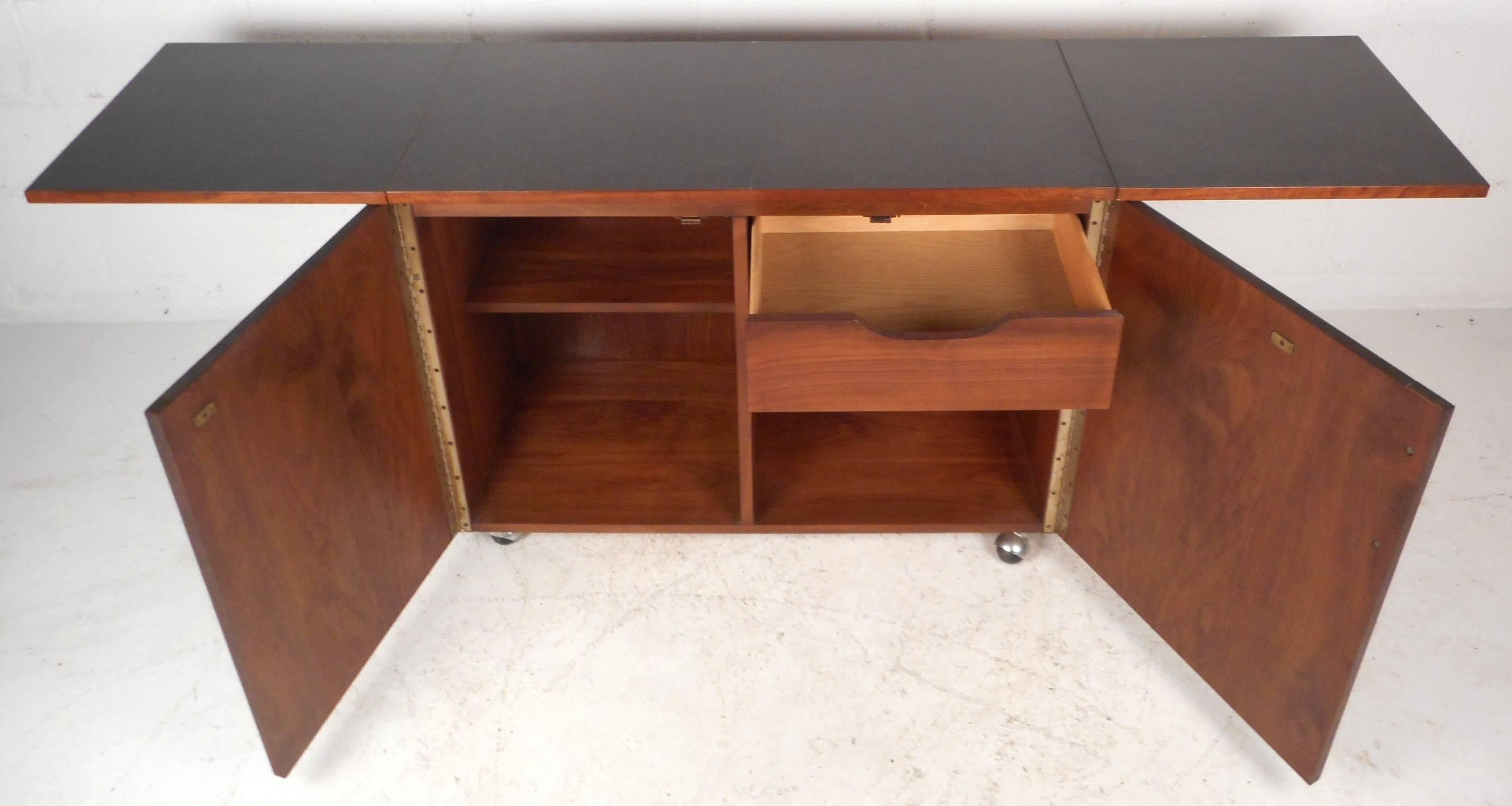 Late 20th Century Mid-Century Modern Rosewood and Walnut Flip Top Bar by Lane Furniture
