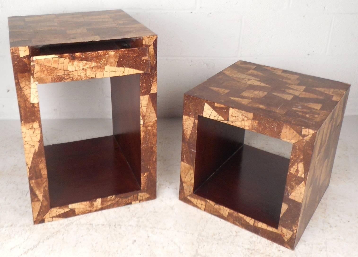 Mid-Century Modern Augousti Style Coconut Shell Inlay End Tables In Good Condition For Sale In Brooklyn, NY