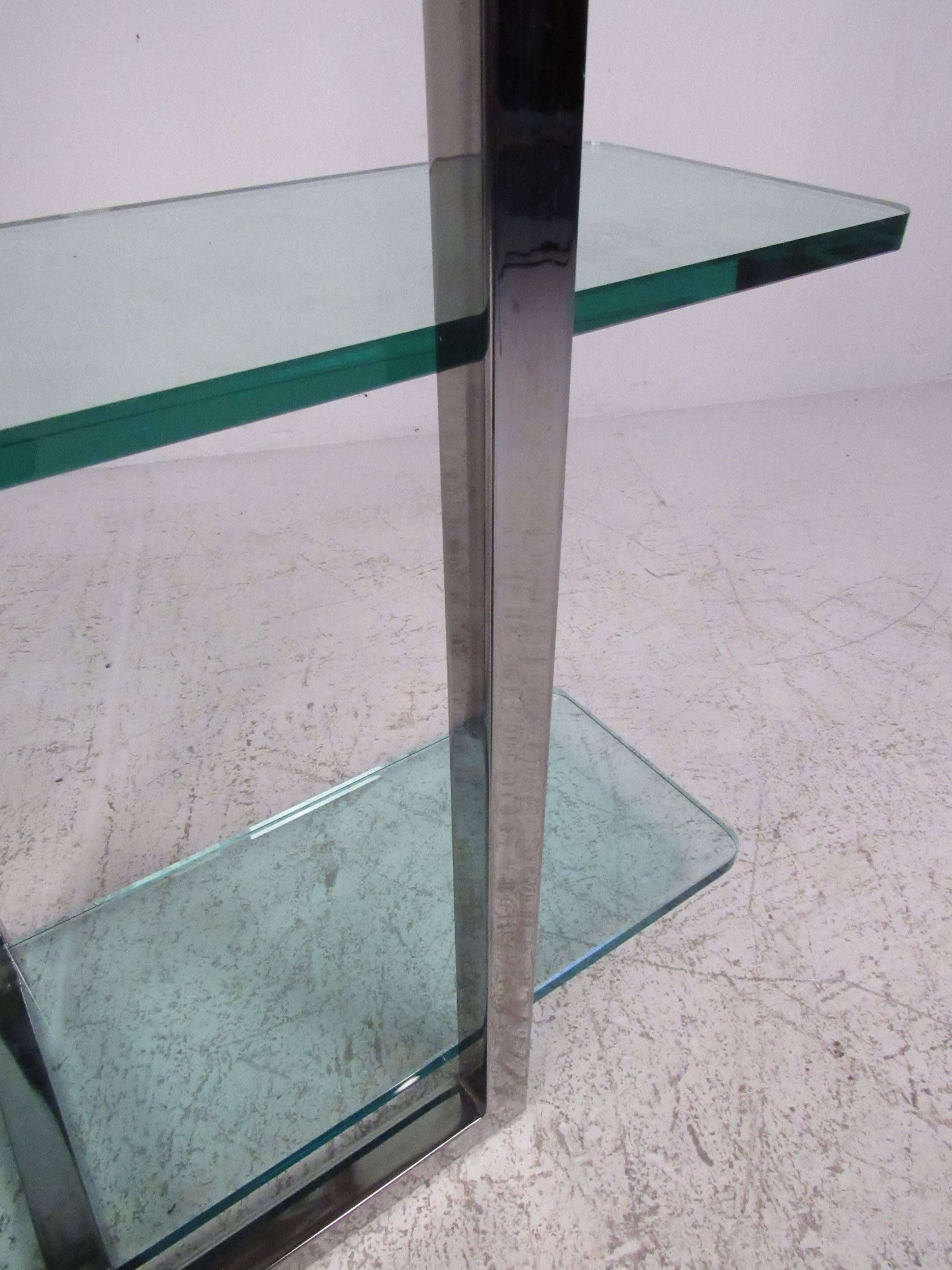 Modern Chrome and Glass Four Shelf Étagère In Good Condition In Brooklyn, NY
