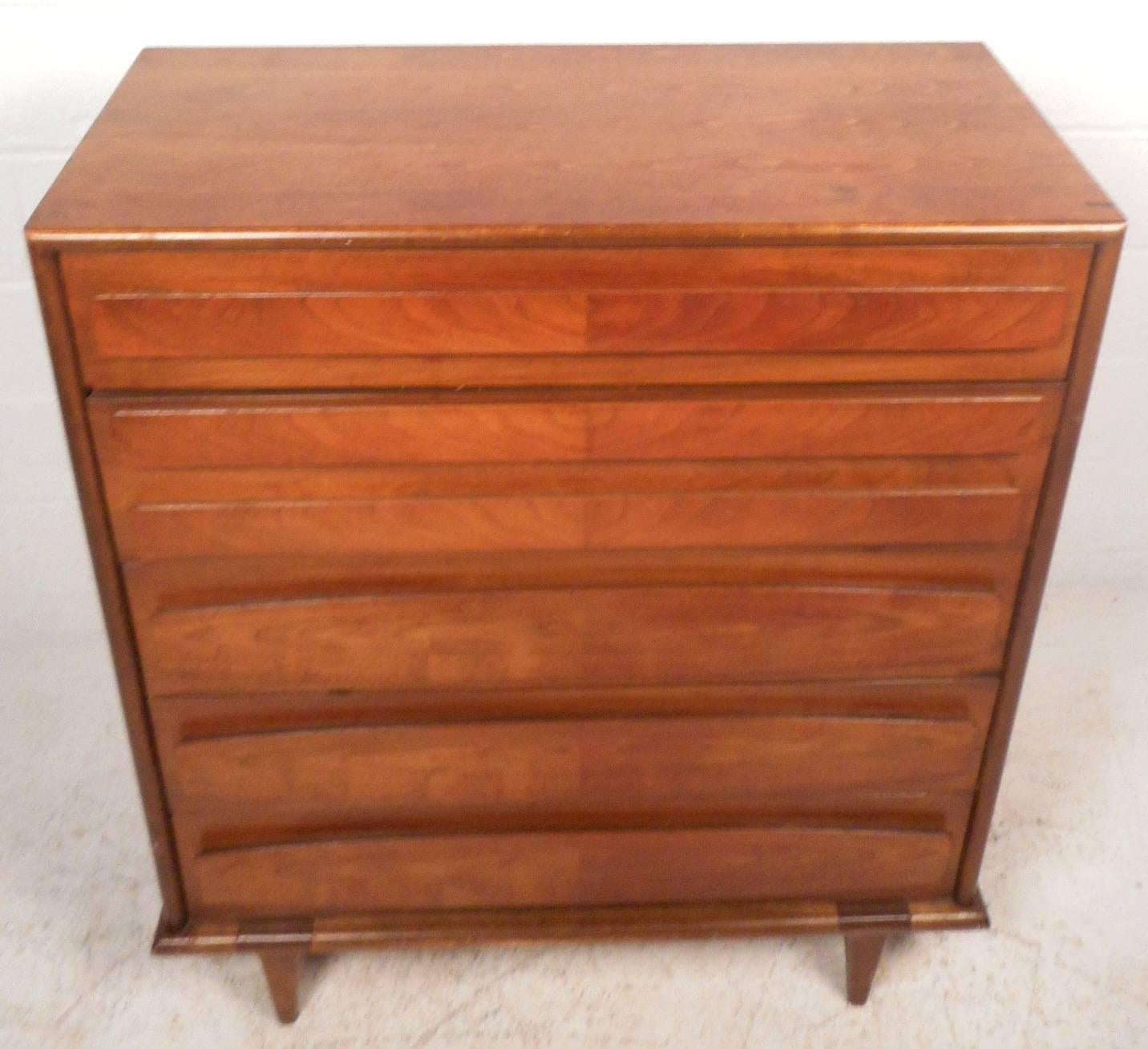 Unique Mid-Century Modern High Boy Dresser by American of Martinsville In Good Condition In Brooklyn, NY