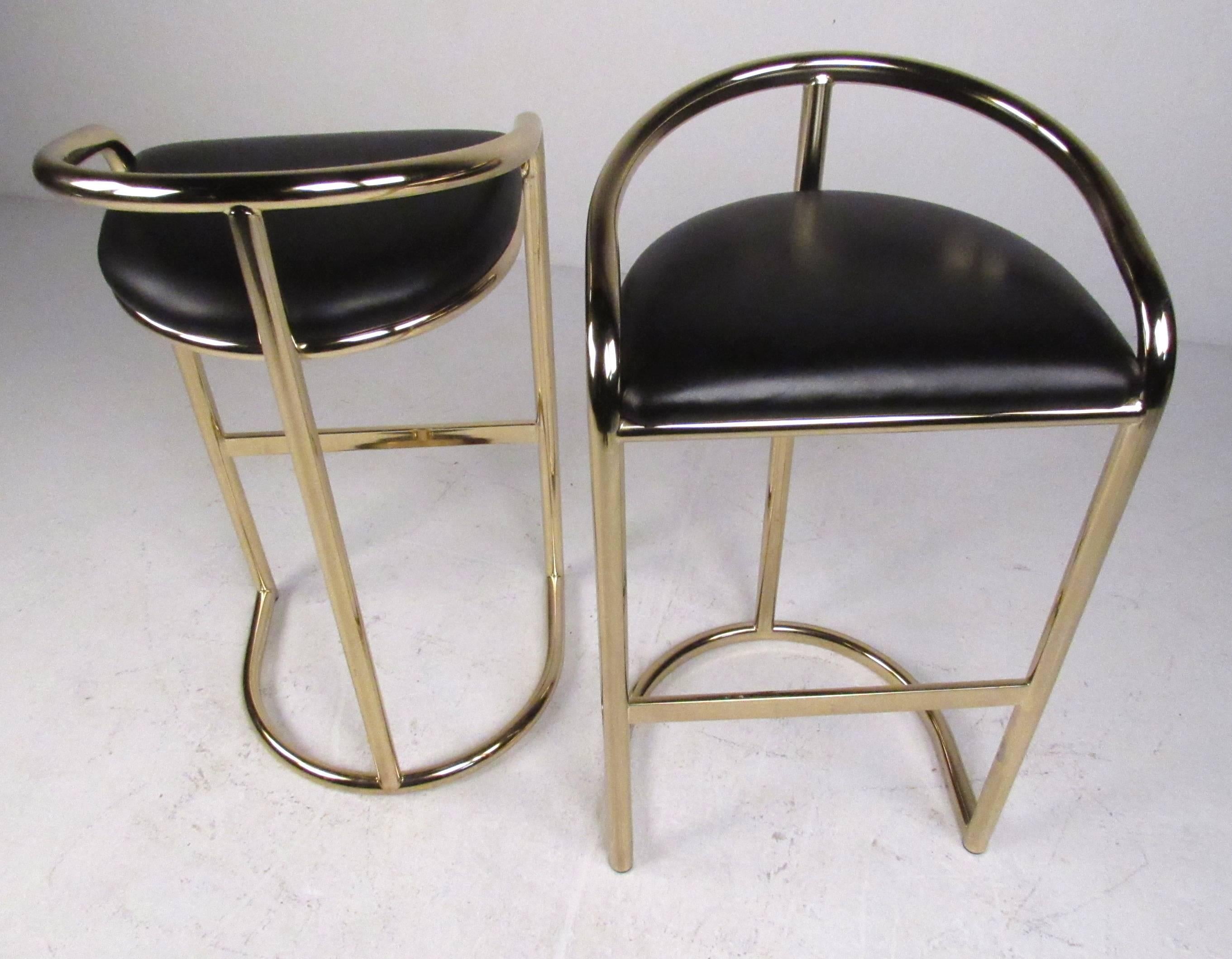 Art Deco Dry Bar and Stools 3