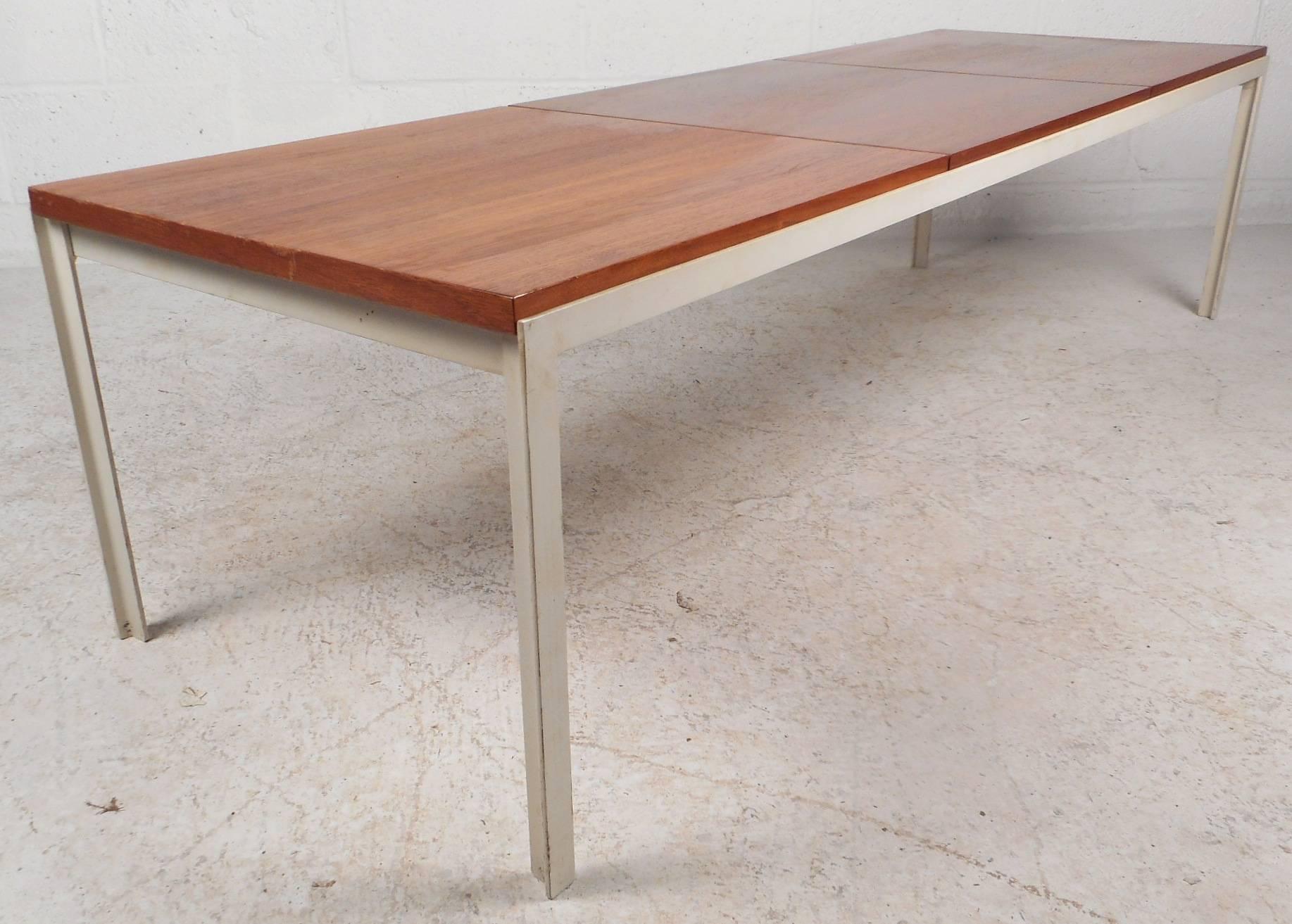 American Exquisite Mid-Century Modern Coffee Table by Florence Knoll