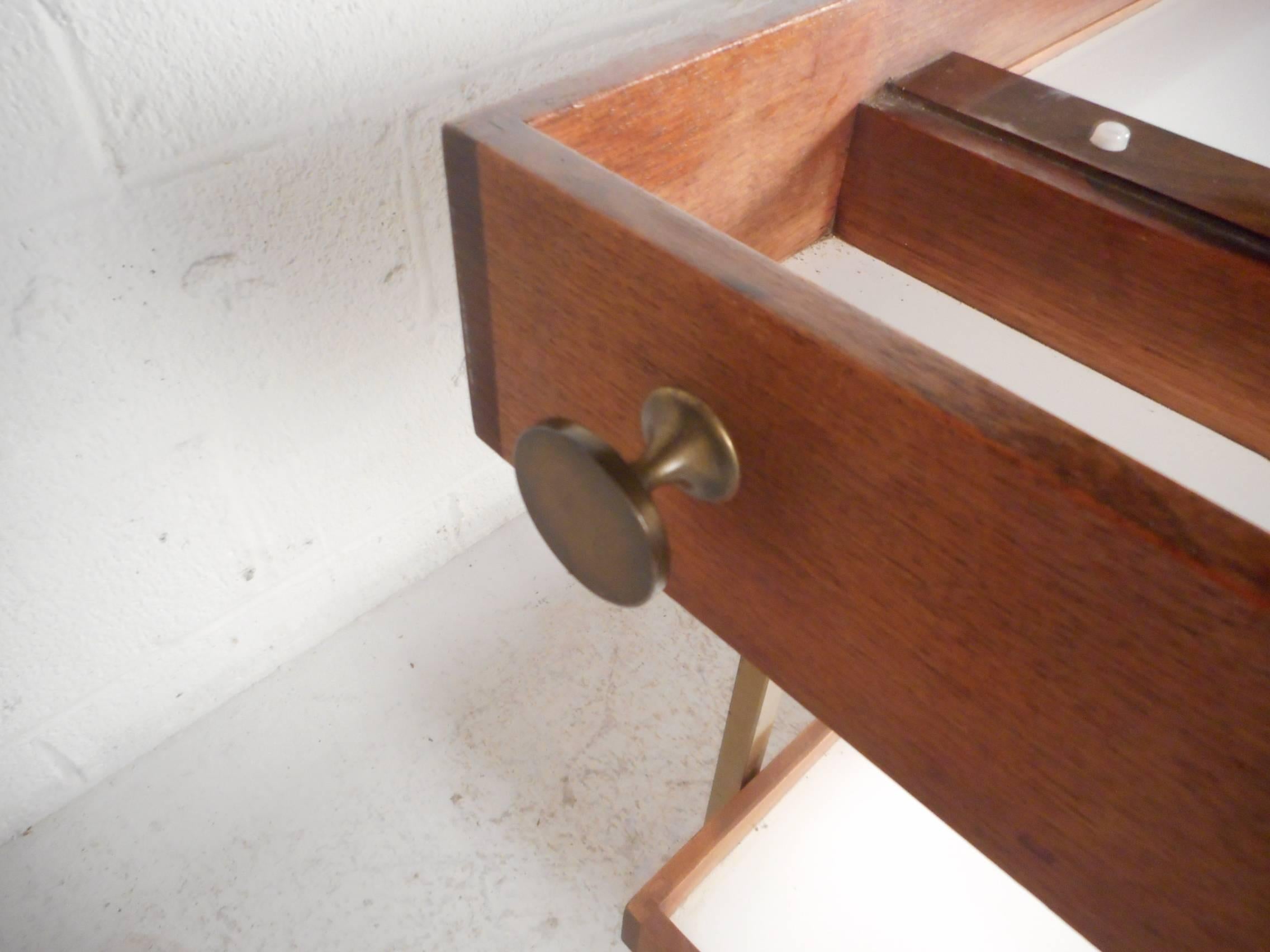 Amazing Mid-Century Modern Walnut Serving Cart 1