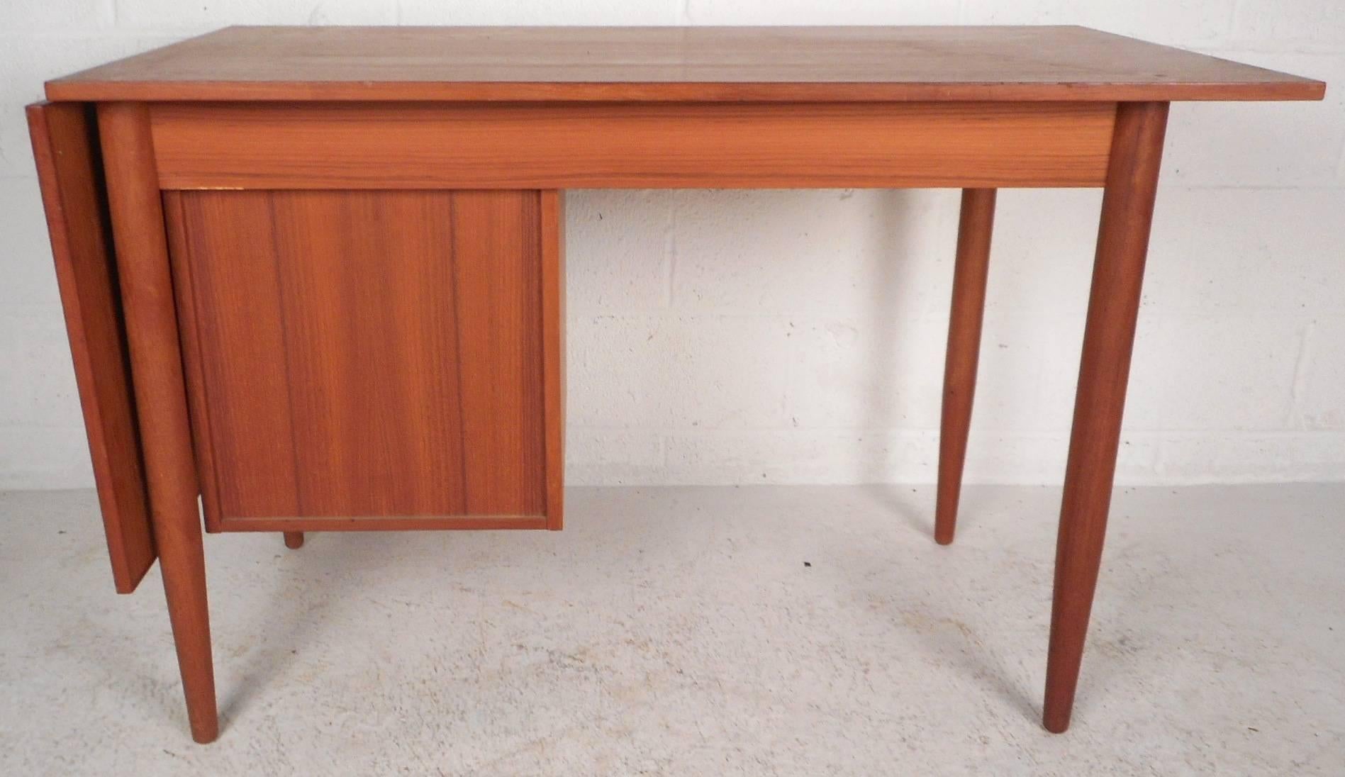 Mid-Century Modern Arne Vodder Style Slide Top Danish Teak Desk In Good Condition In Brooklyn, NY