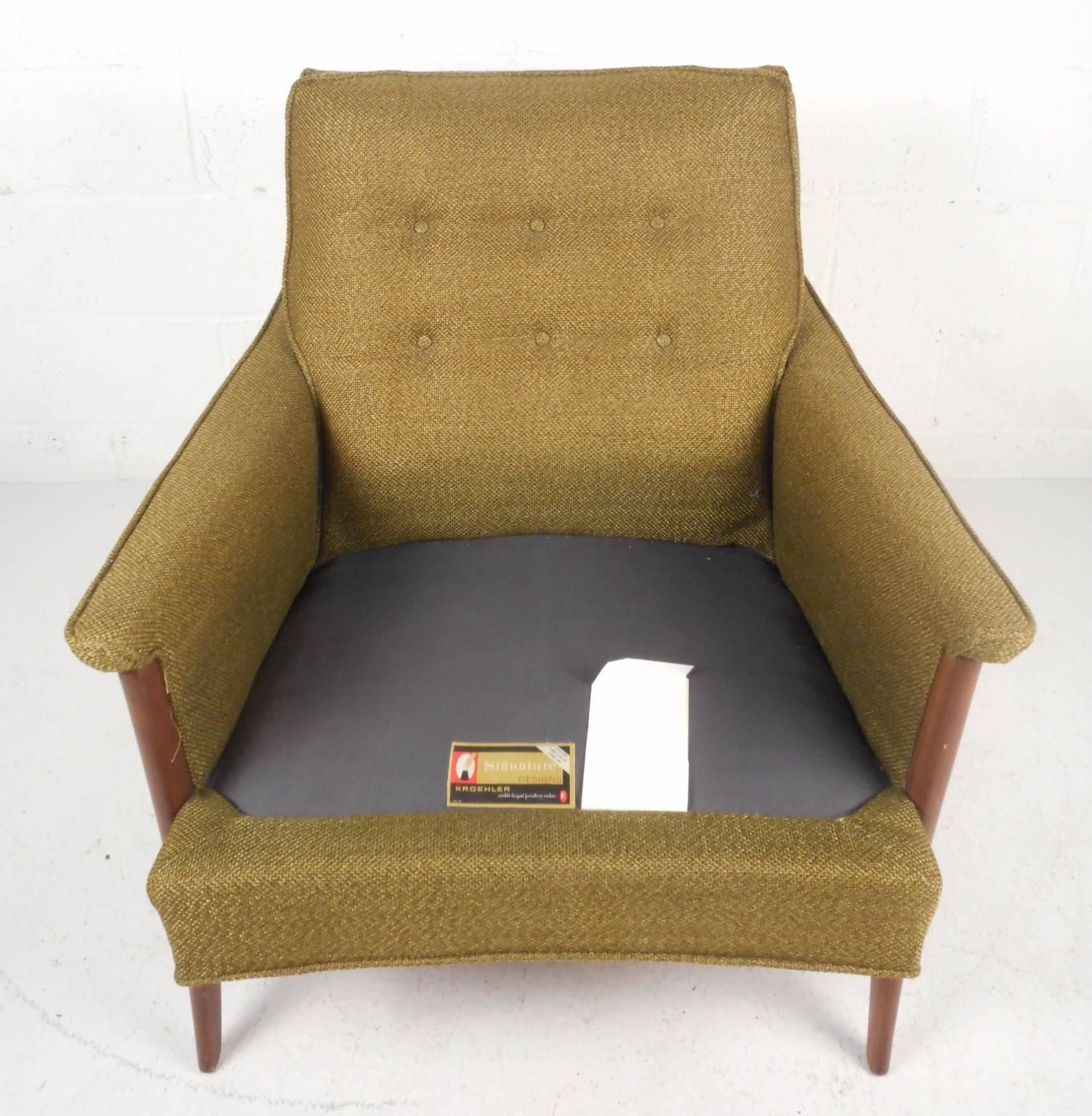 American Mid-Century Modern Tufted Lounge Chair by Kroehler Mfg Co