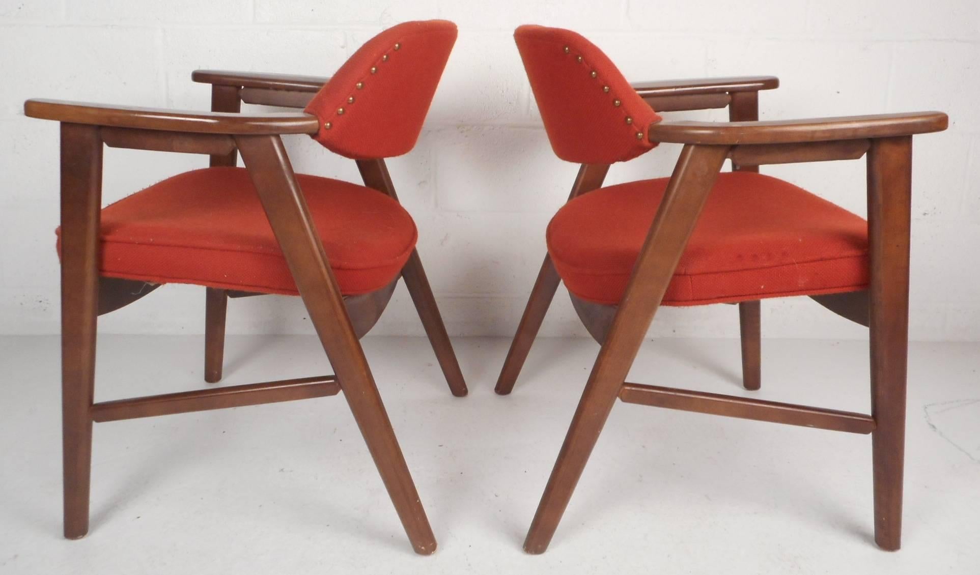 Pair of Scandinavian Modern Arm Chairs In Good Condition For Sale In Brooklyn, NY