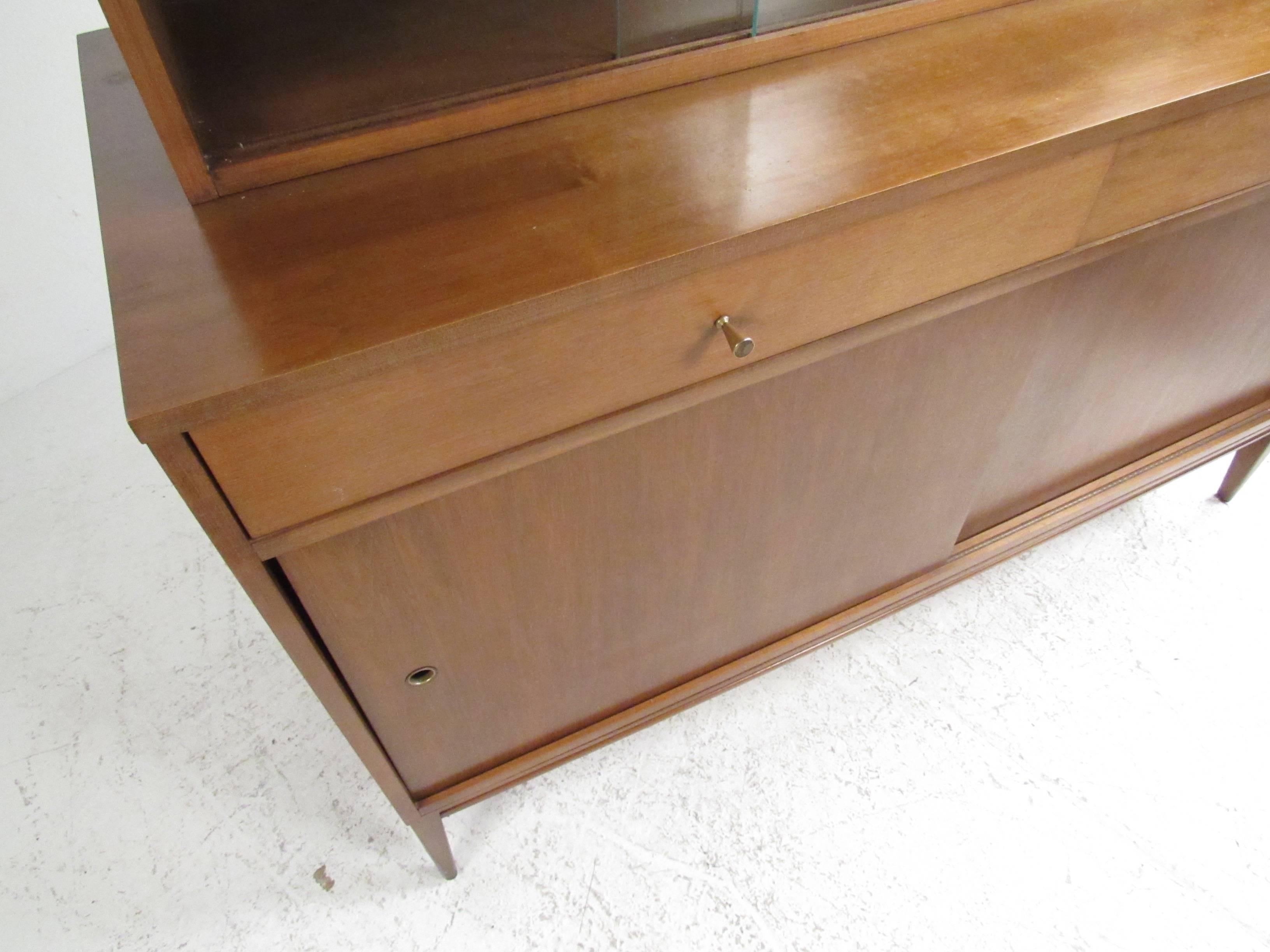 Mid-20th Century Mid-Century Paul McCobb Planner Group Sideboard and China Cabinet