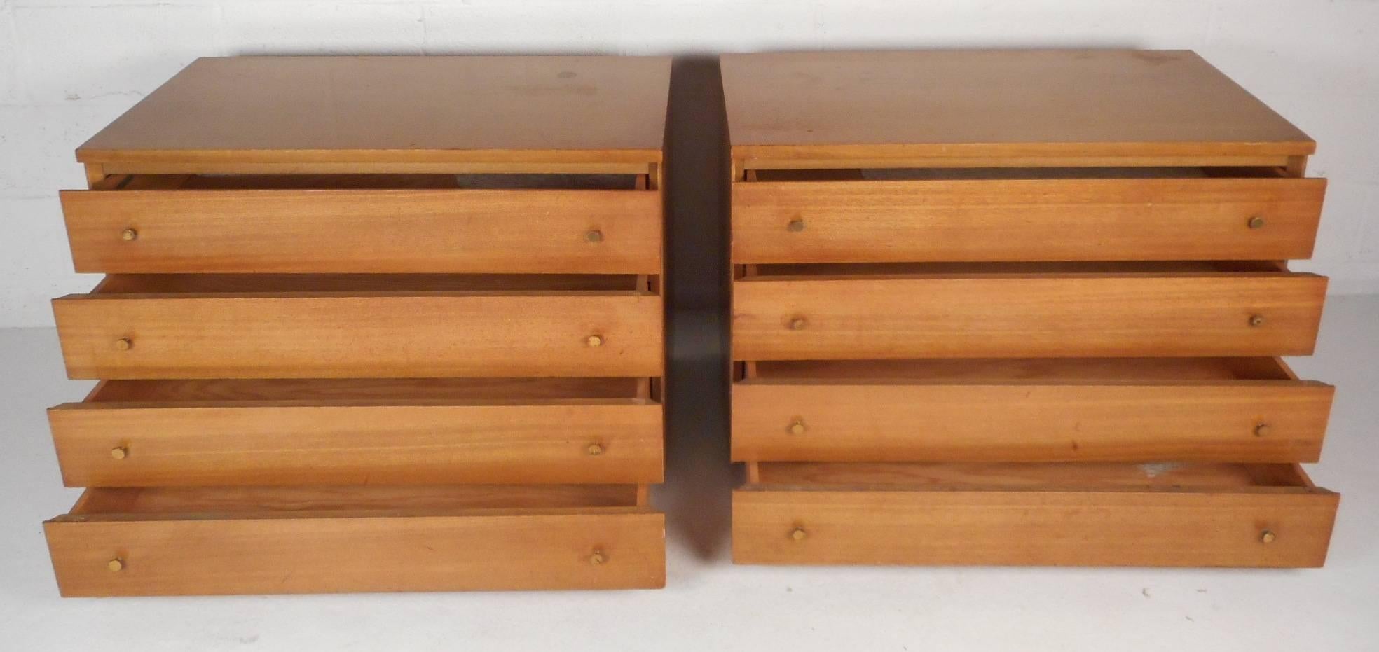 Mid-20th Century Pair of Mid-Century Modern Chests by Paul McCobb for Calvin