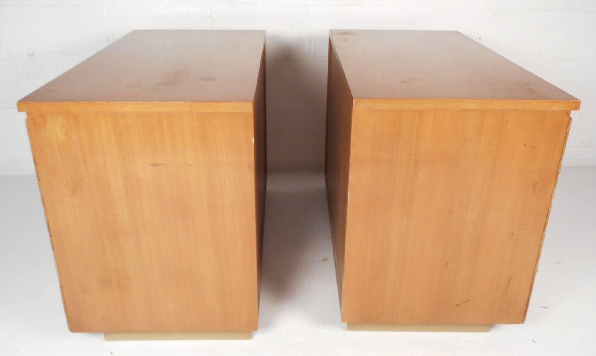 American Pair of Mid-Century Modern Chests by Paul McCobb for Calvin