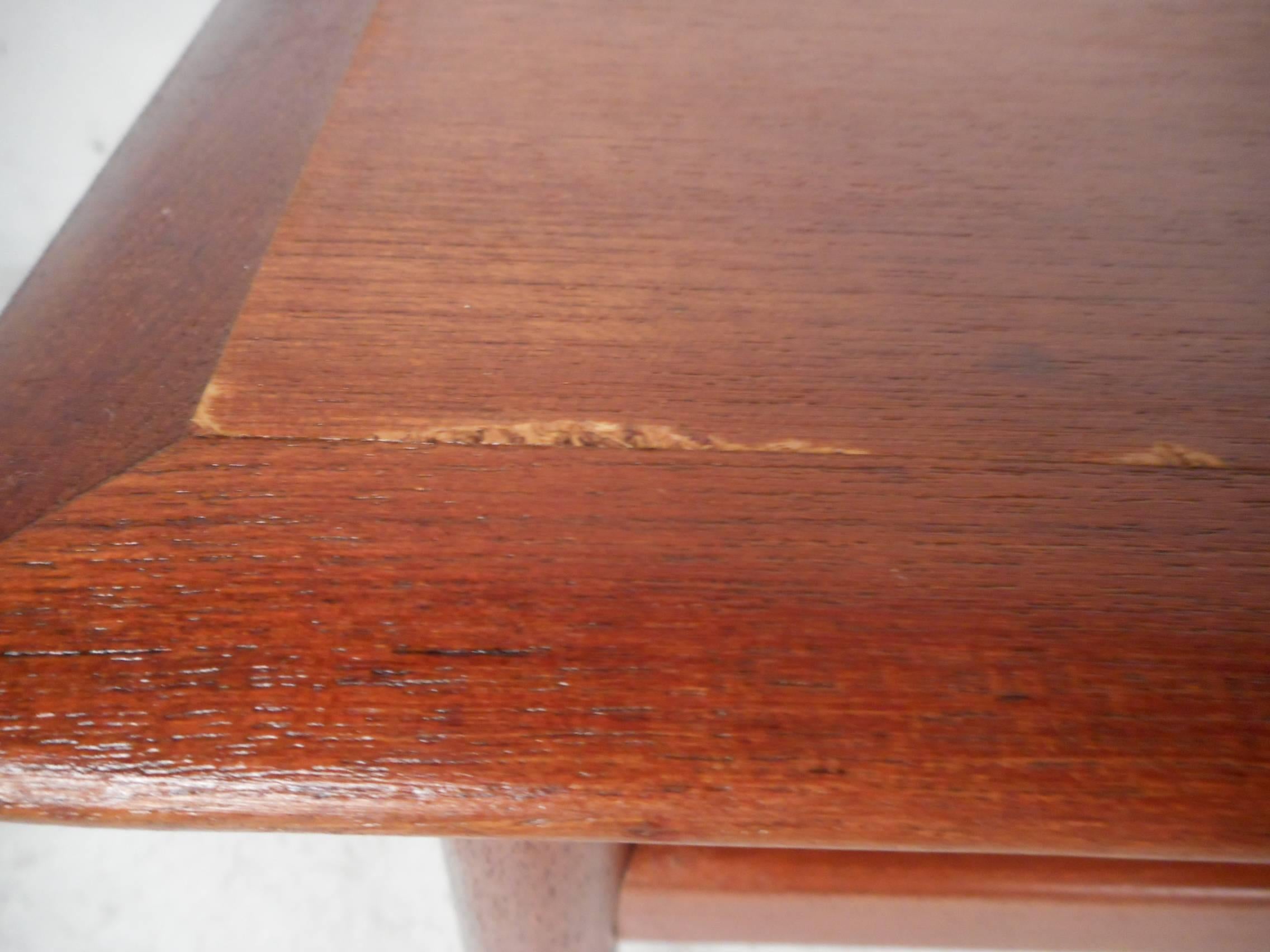 Teak Sewing Table by Bergen Bruksbo for Norway's Raknes Møbelfabrik  In Good Condition For Sale In Brooklyn, NY