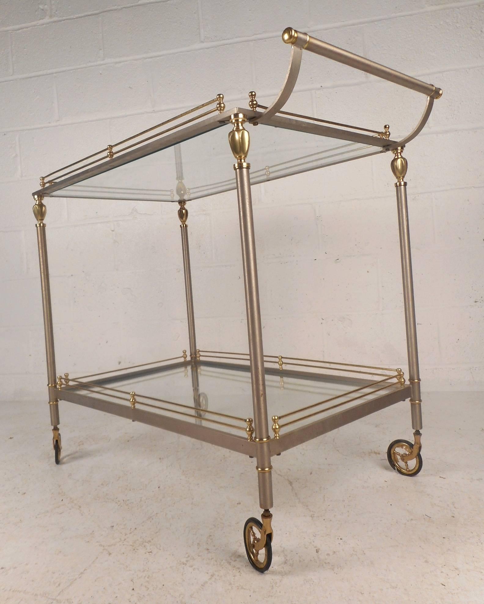 Mid-Century Modern Two-Tier Brass and Metal Serving Cart In Good Condition In Brooklyn, NY