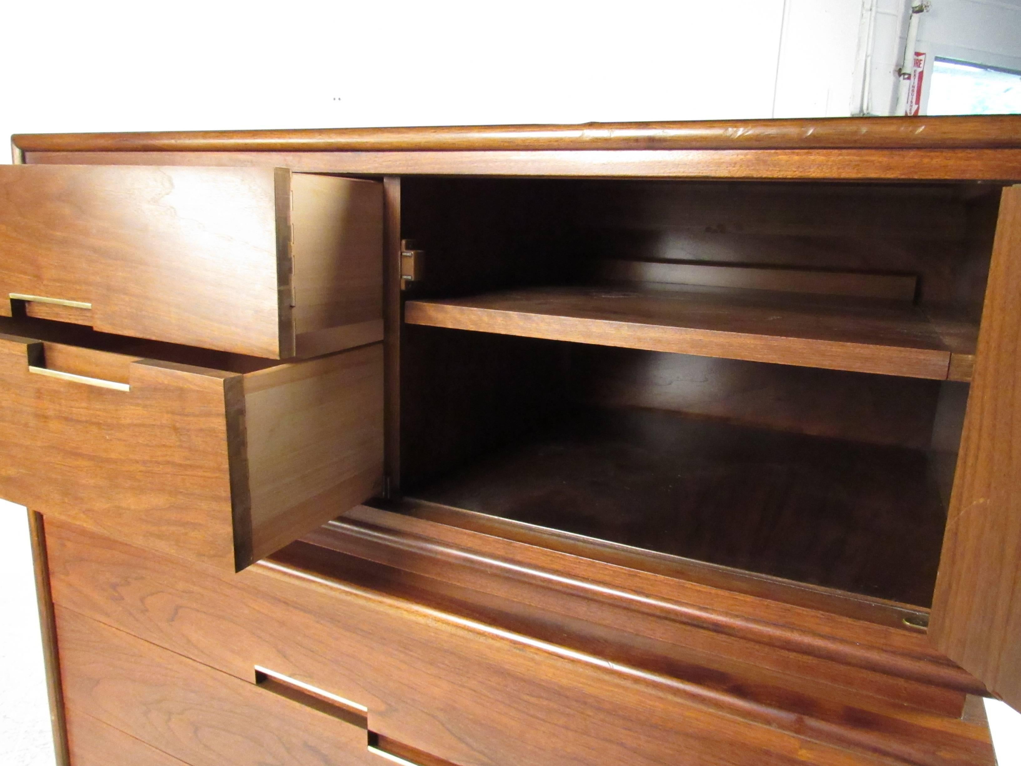 cavalier furniture dresser