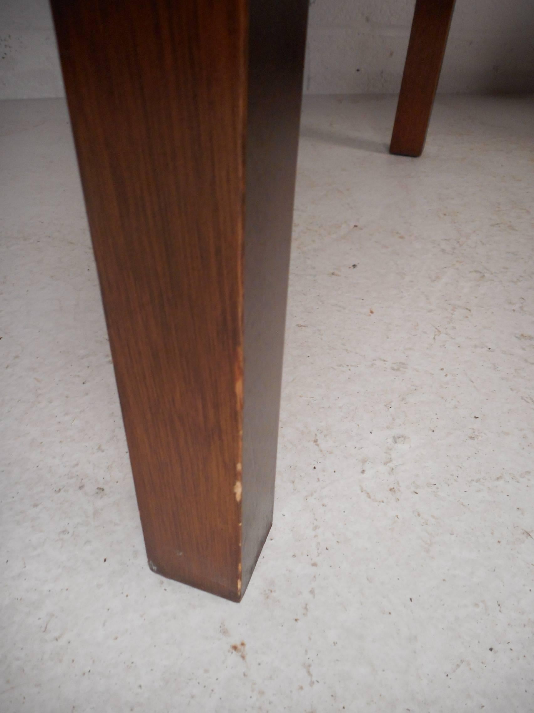 Mid-Century Modern Square Walnut End Tables by Lane Furniture For Sale 3