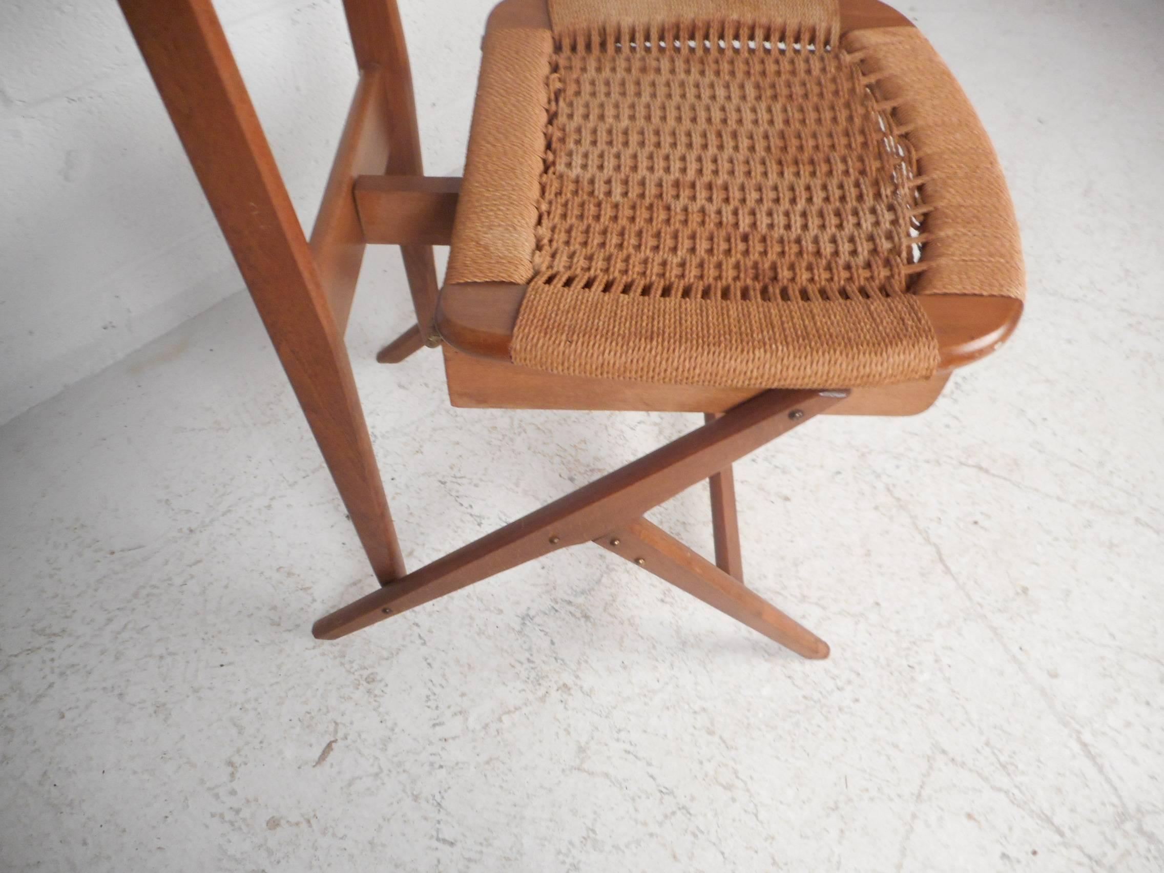 Mid-Century Modern Italian Valet Chair by Ico and Luisa Fratelli Reguitti In Good Condition In Brooklyn, NY