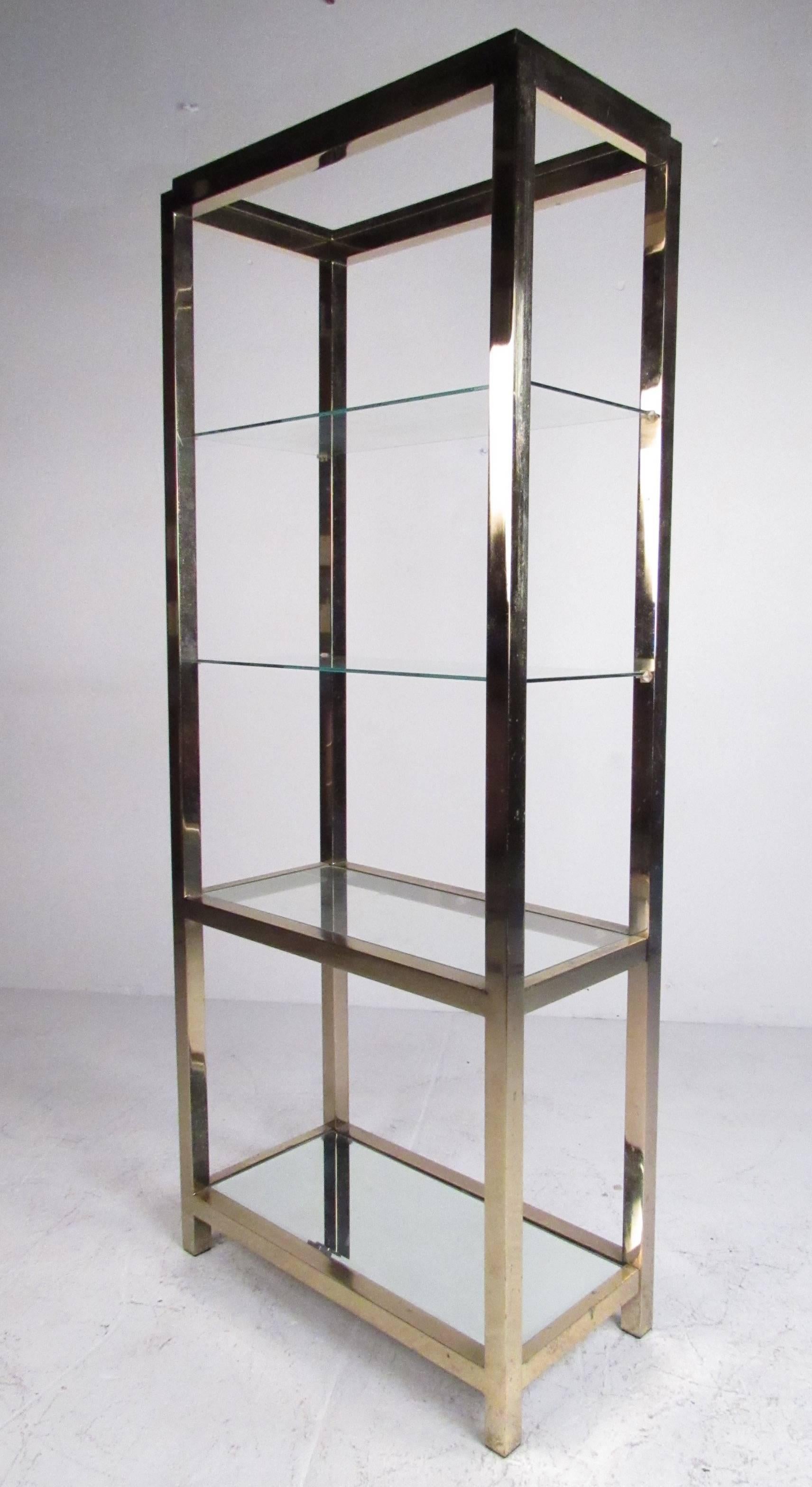 Mid-Century Modern Polished Brass Etagere For Sale 2