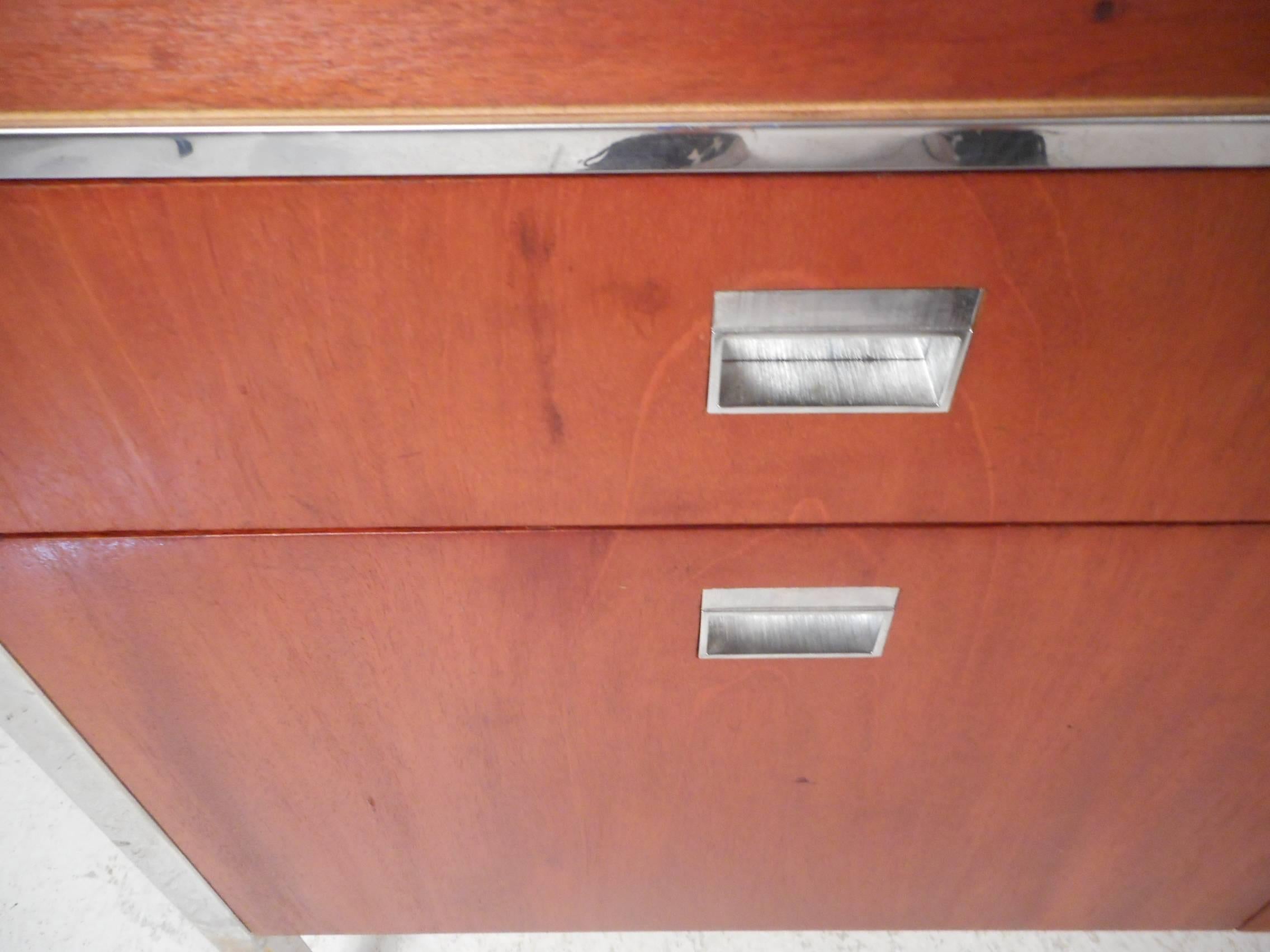 Mid-Century Modern Knoll Style Office Credenza 1