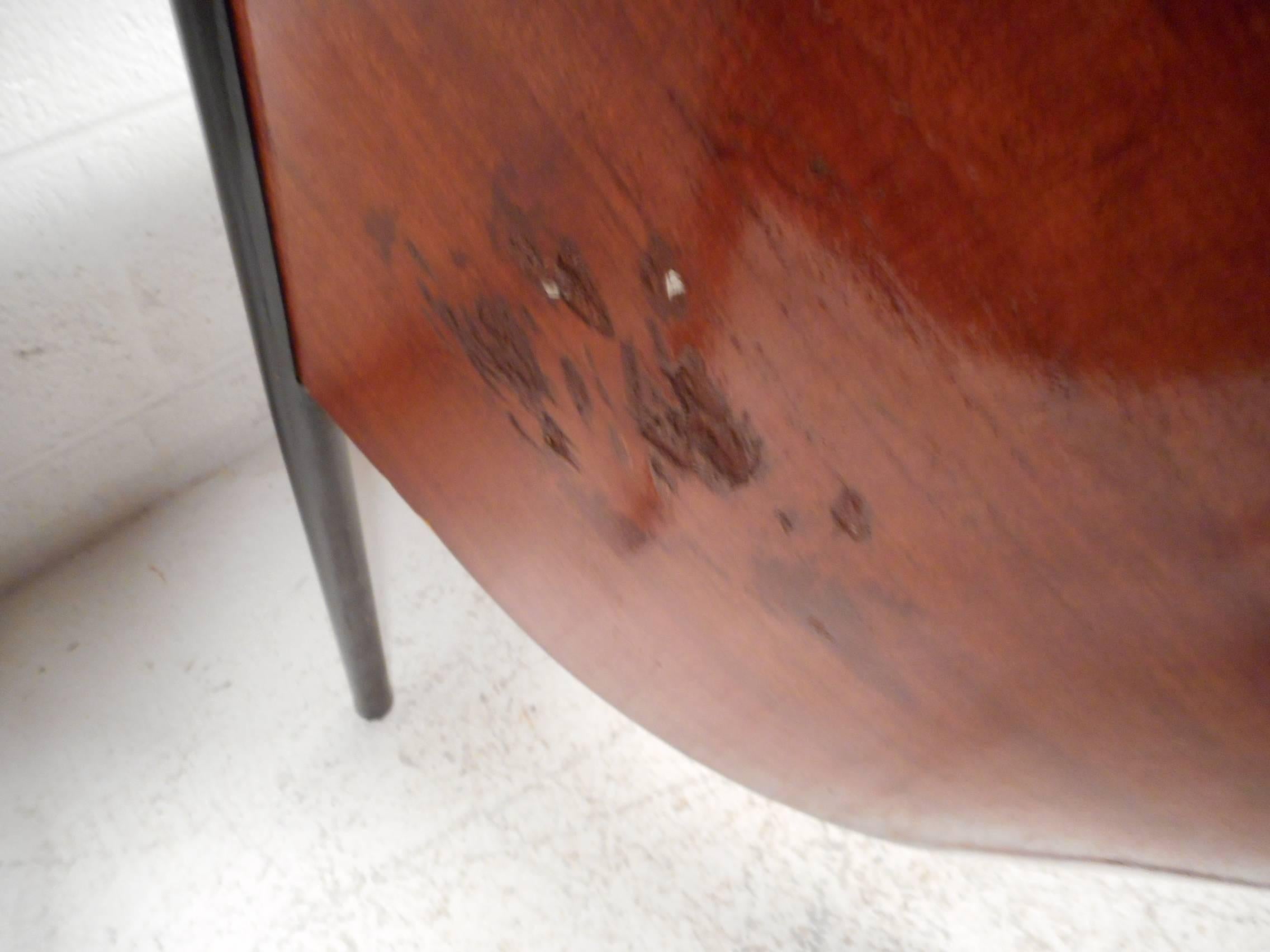 Mid-Century Modern Italian Pratfall Lounge Chairs by Phillipe Starck 1