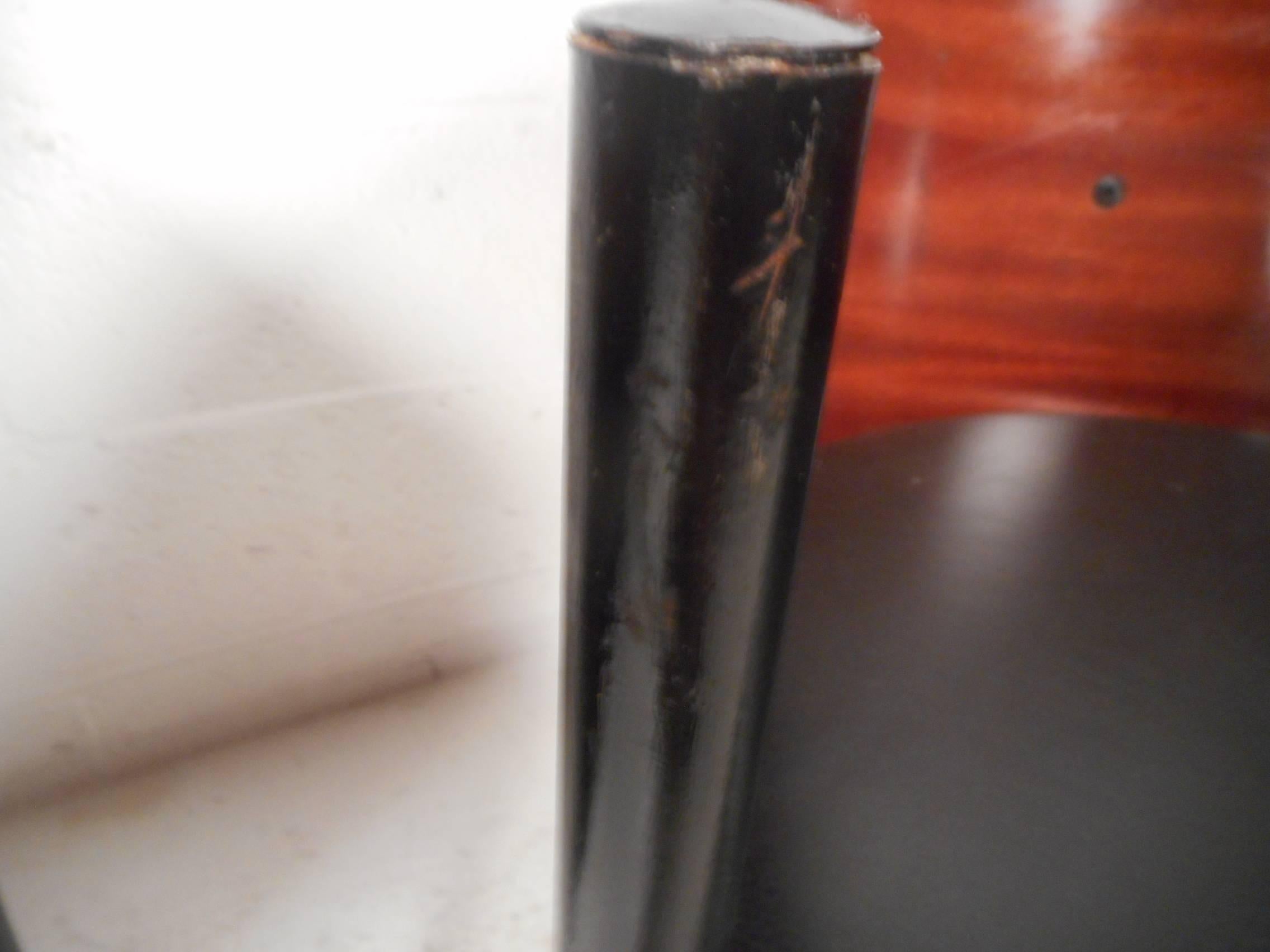 Mid-Century Modern Italian Pratfall Lounge Chairs by Phillipe Starck 4