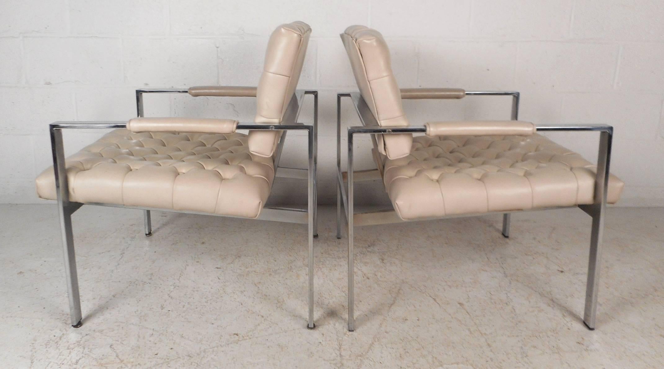 Mid-Century Modern Vinyl Tufted Lounge Chairs by Milo Baughman for Thayer Coggin In Good Condition In Brooklyn, NY