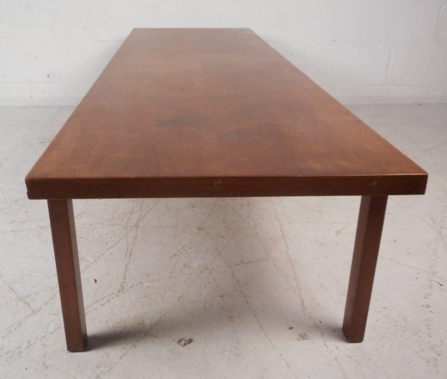 Mid-Century Modern Walnut Coffee Table with Cane Sides In Good Condition For Sale In Brooklyn, NY