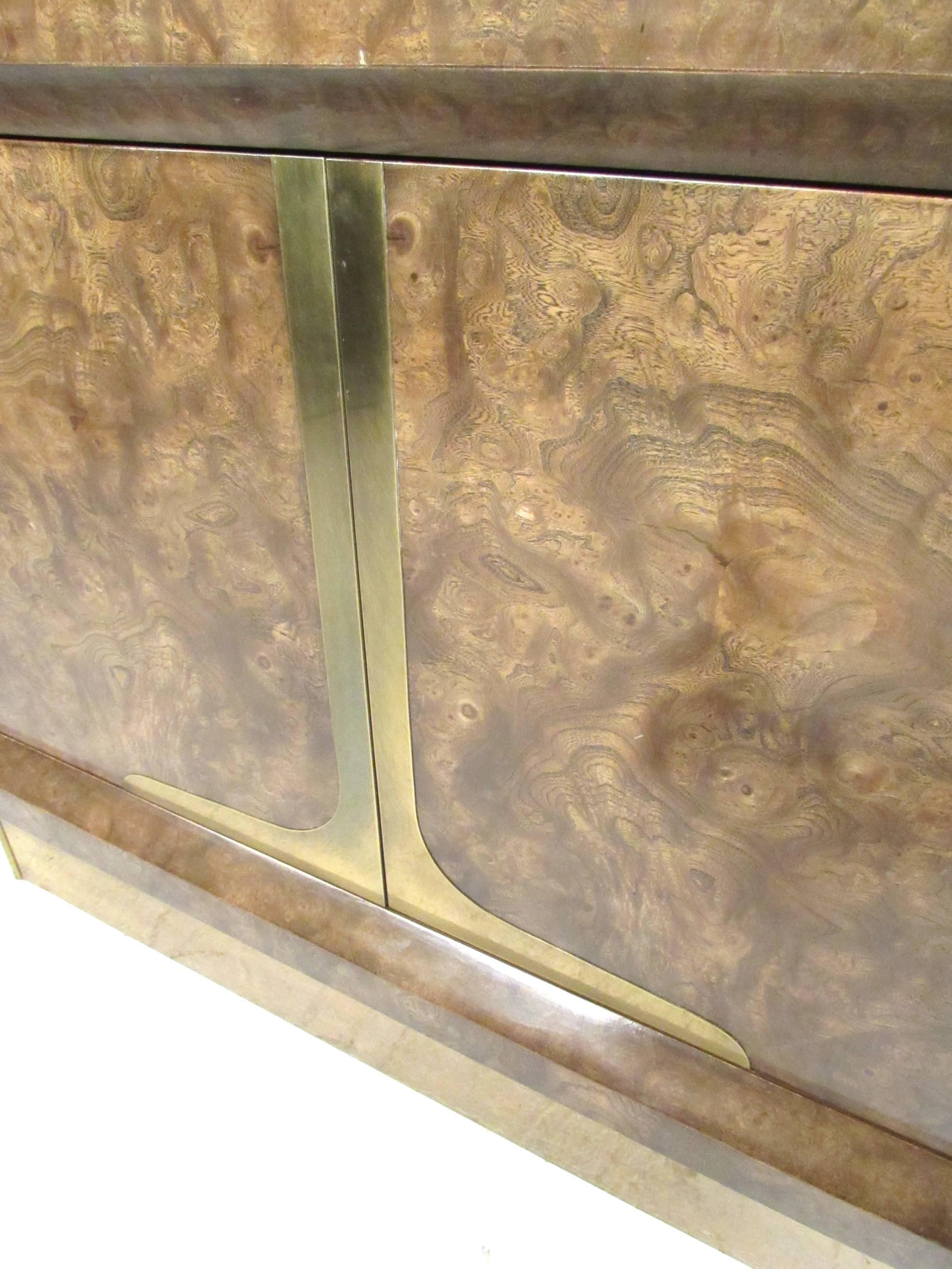 Wiliam Doezema Burl Wood Credenza for Mastercraft In Good Condition In Brooklyn, NY