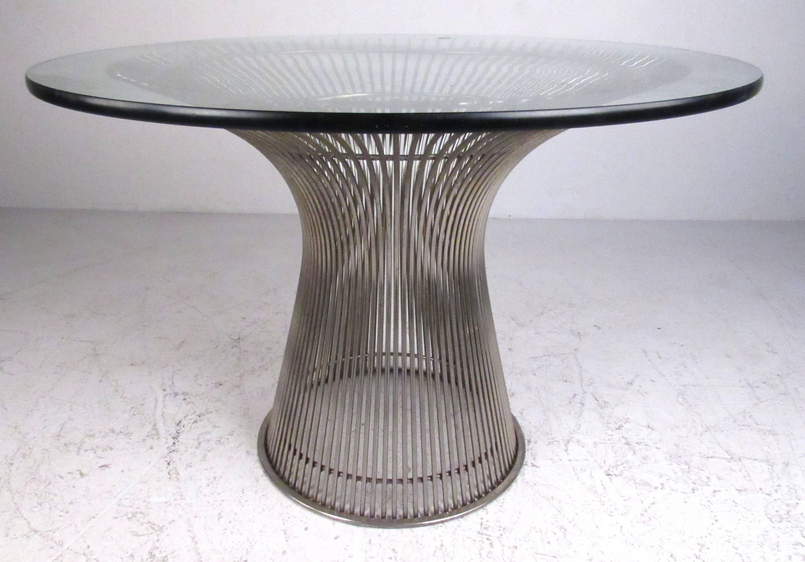 Graceful, elegant steel rod table with nickel finish designed by Warren Platner for Knoll, circa 1960s. Please confirm item location (NY or NJ) with dealer.