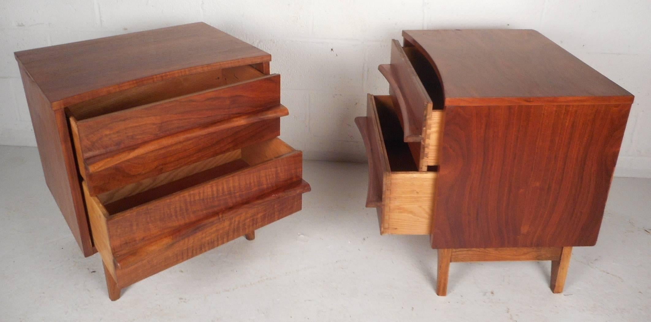 Mid-Century Modern Walnut Curved Front Nightstands 1