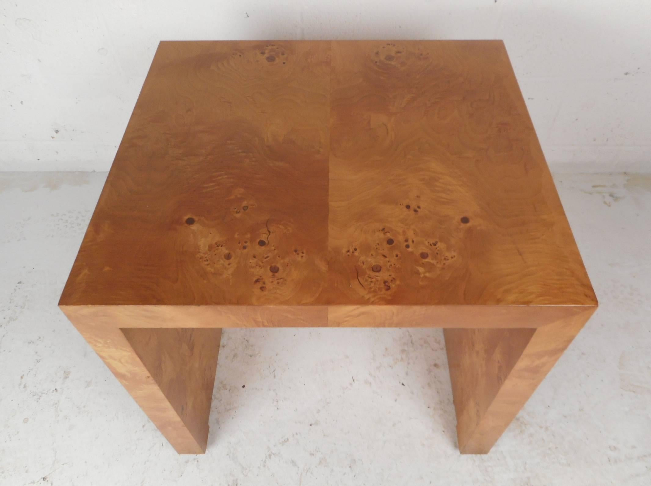 Mid-Century Modern Burl End Table in the Style of Milo Baughman In Good Condition In Brooklyn, NY