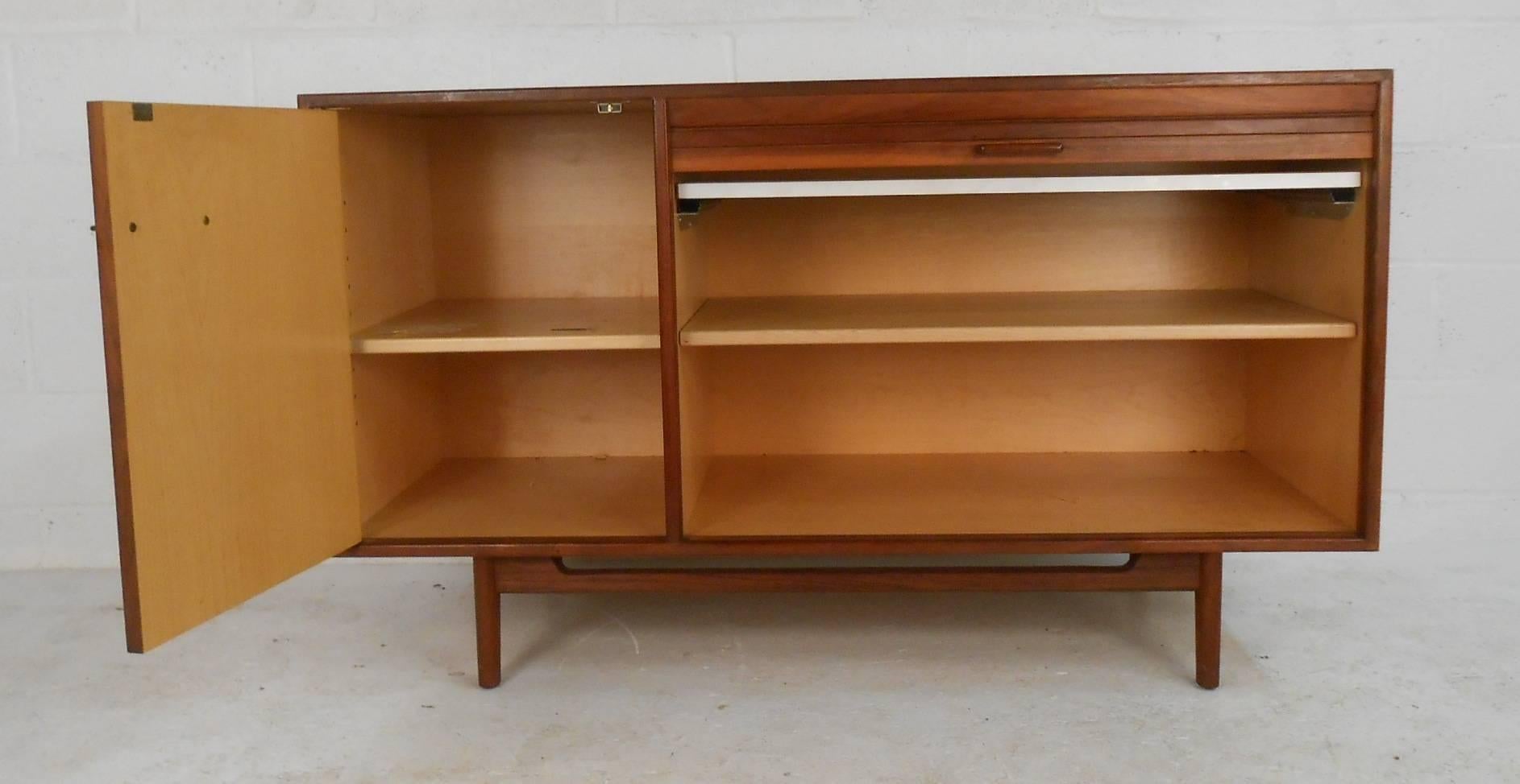 American Mid-Century Modern Small Credenza by Jens Risom