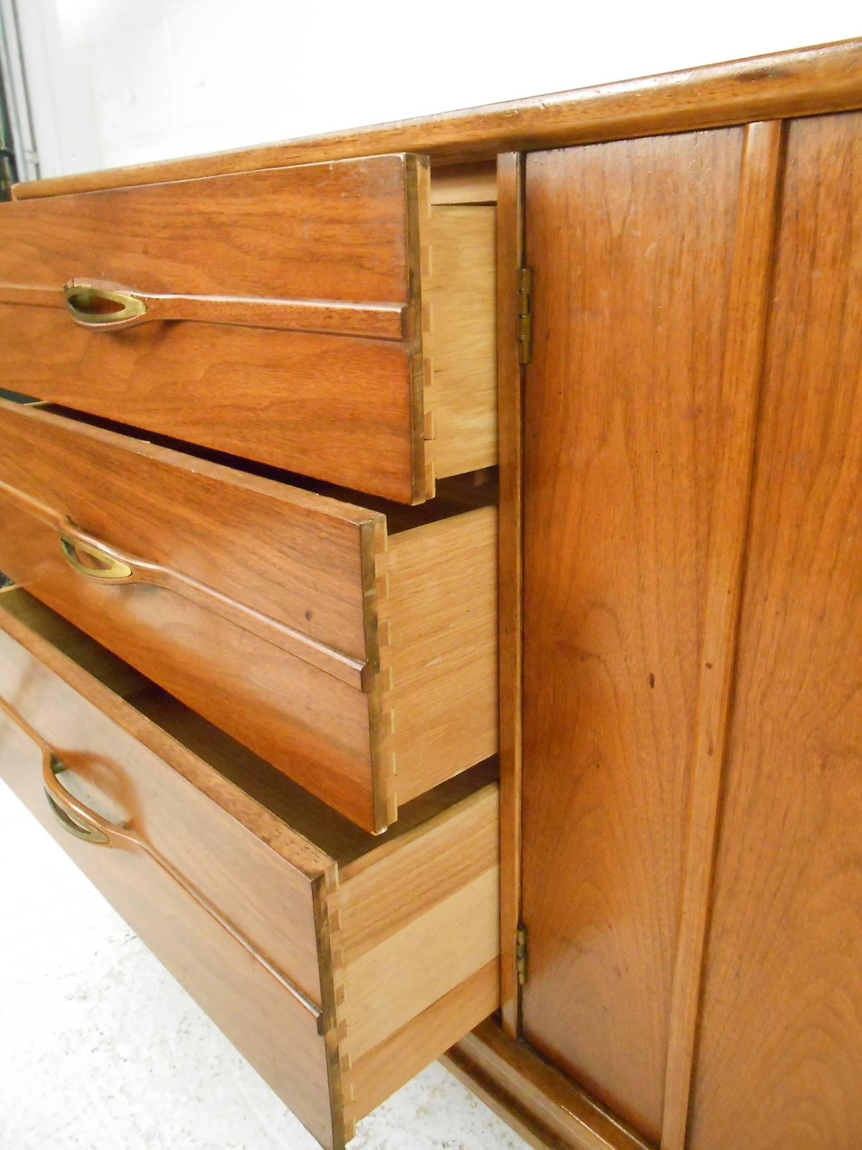Mid-Century Modern Walnut Dresser 3