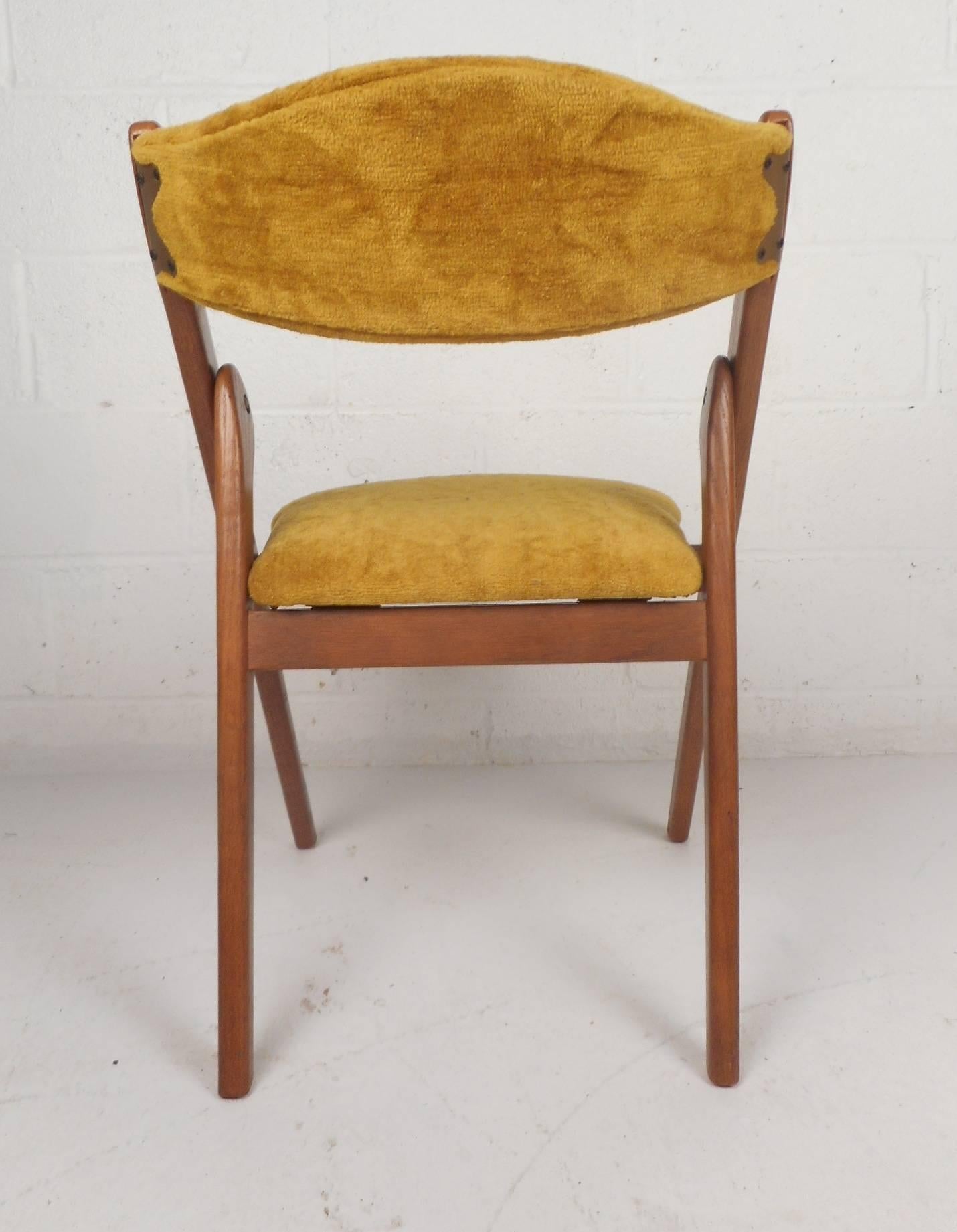 Upholstery Set of Six Mid-Century Modern Teak Collapsible Dining Chairs