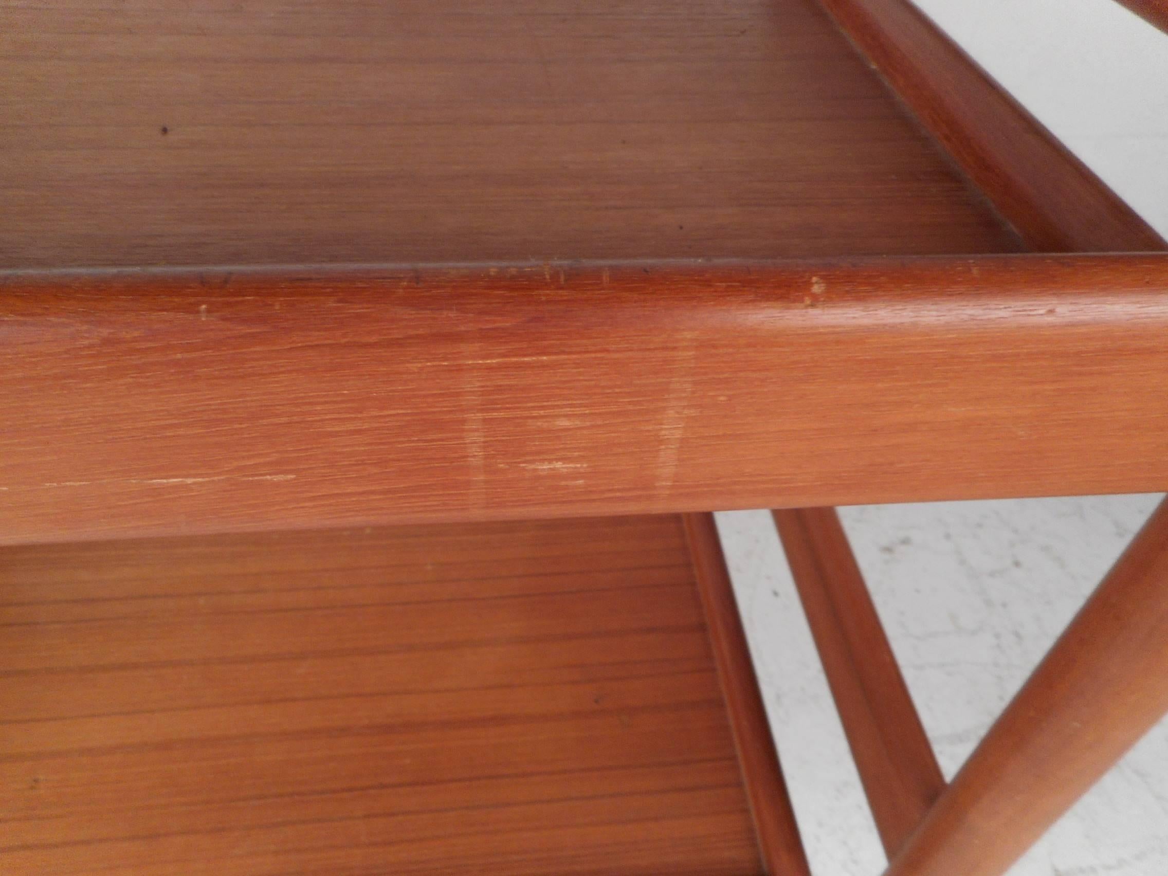 Mid-Century Modern Teak Bar Cart In Good Condition In Brooklyn, NY