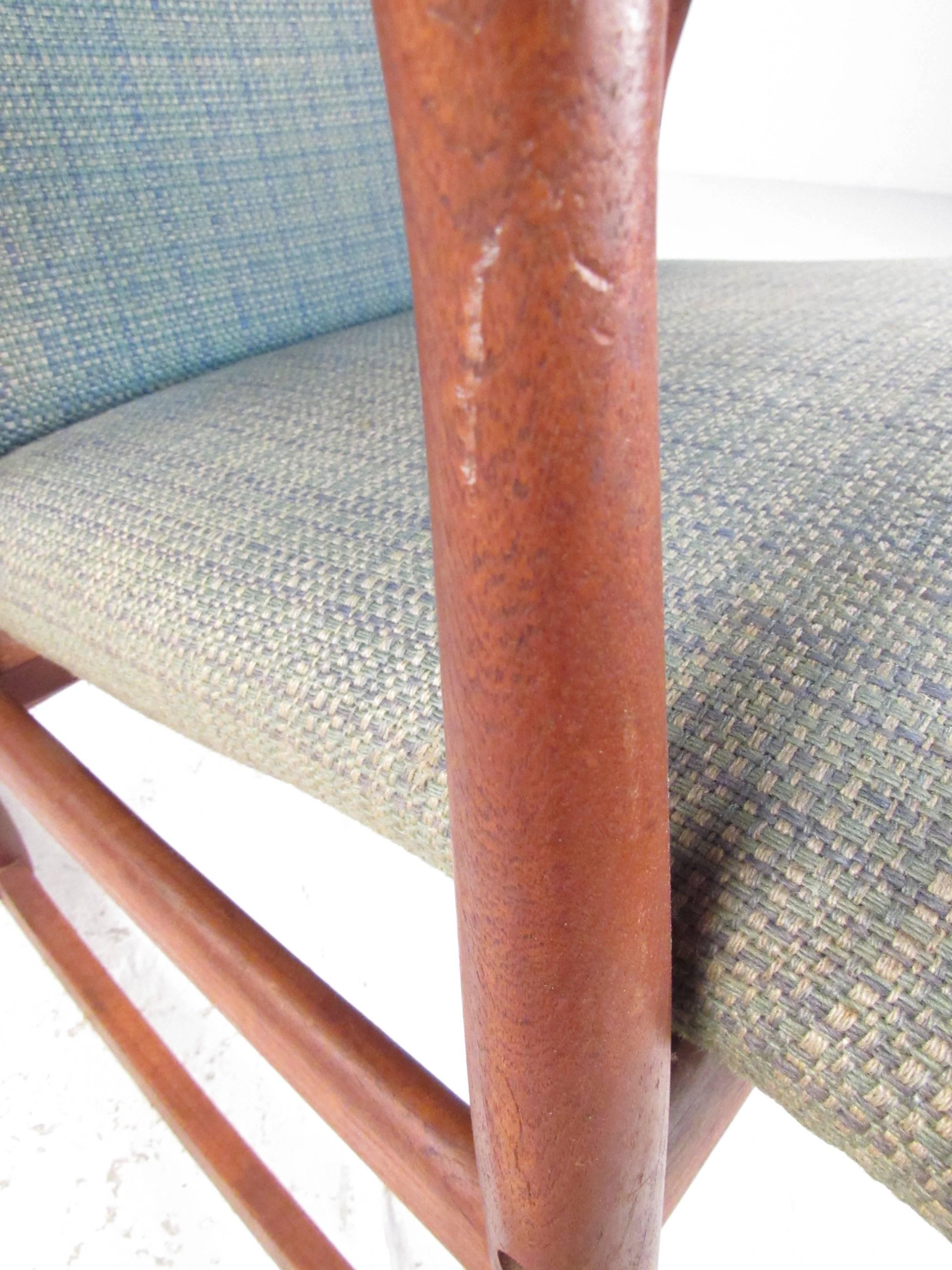 Mid-Century Danish Teak Rocking Chair In Good Condition For Sale In Brooklyn, NY