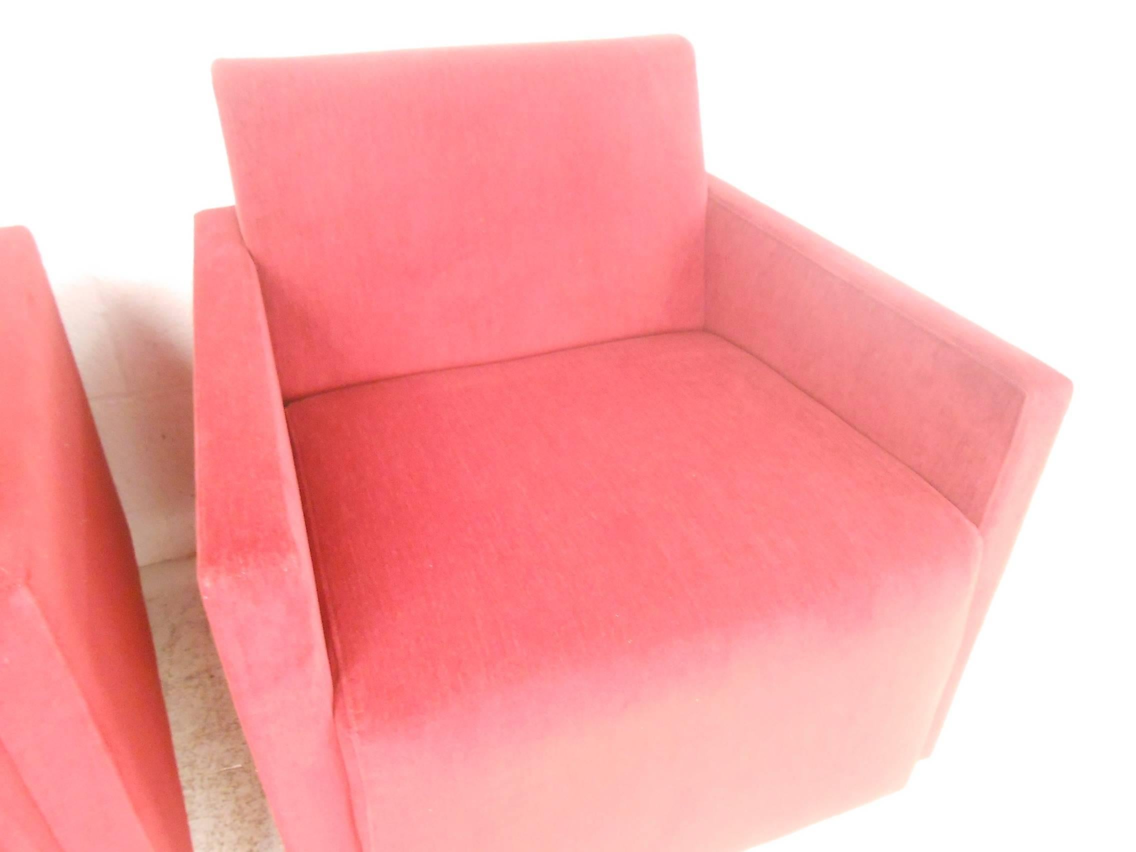 Mid-Century Modern Club Lounge Chairs 2