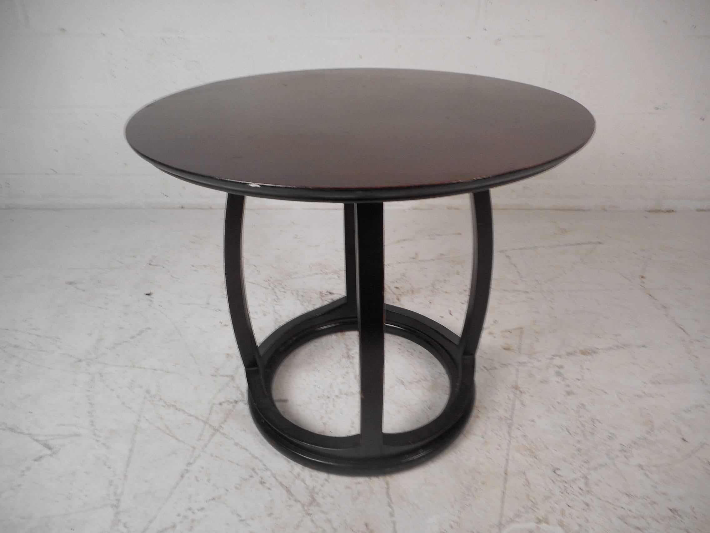 American Mid-Century Modern End Table by John Stuart For Sale