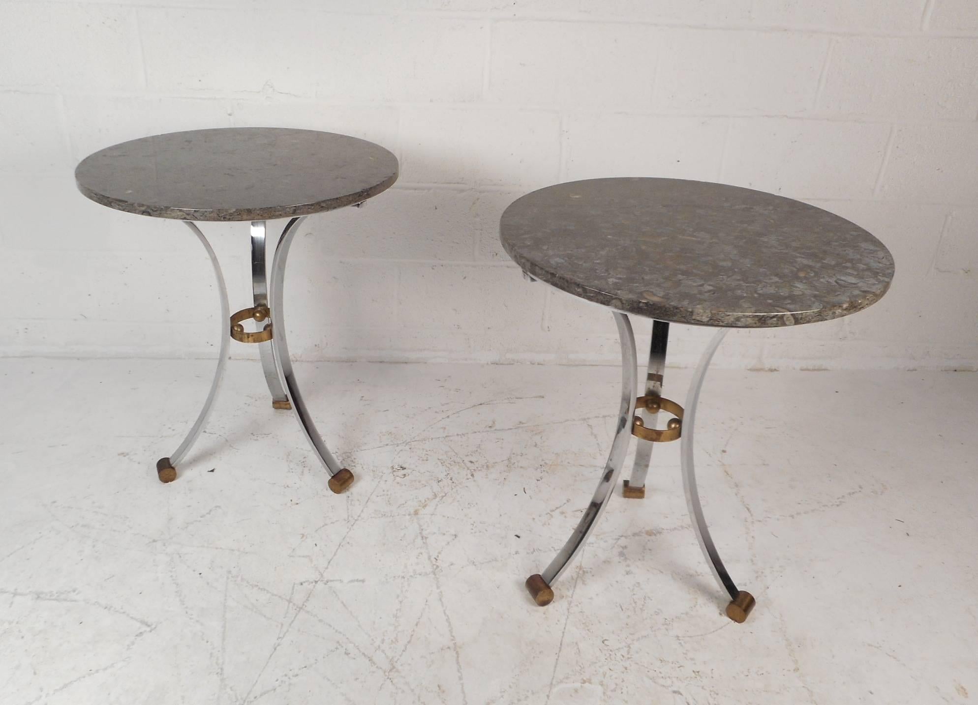 Pair of Mid-Century Modern End Tables with a Marble Top In Good Condition For Sale In Brooklyn, NY