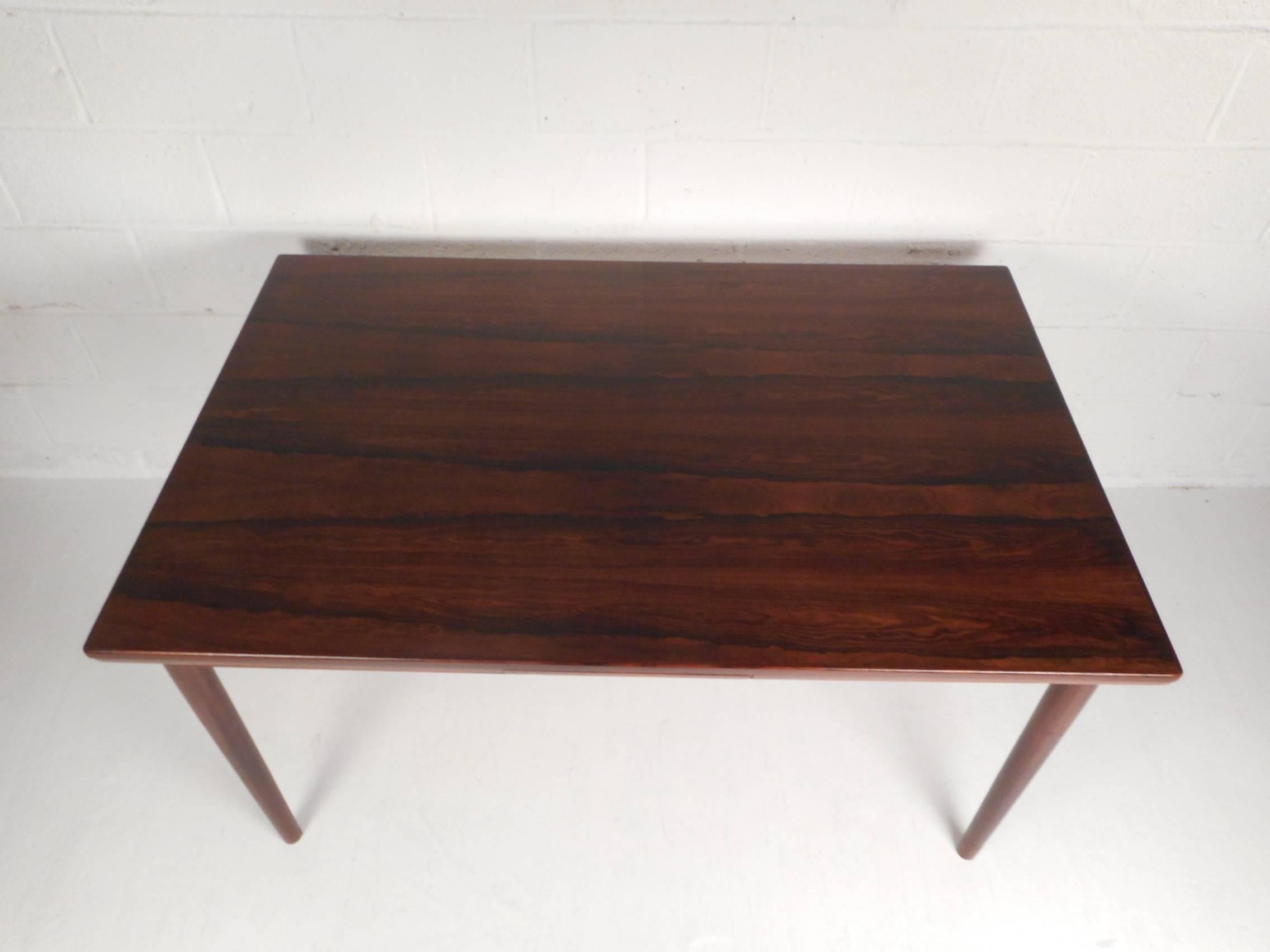 Mid-Century Modern Rosewood Draw Leaf Dining Table by Edmund Jorgensen In Good Condition In Brooklyn, NY
