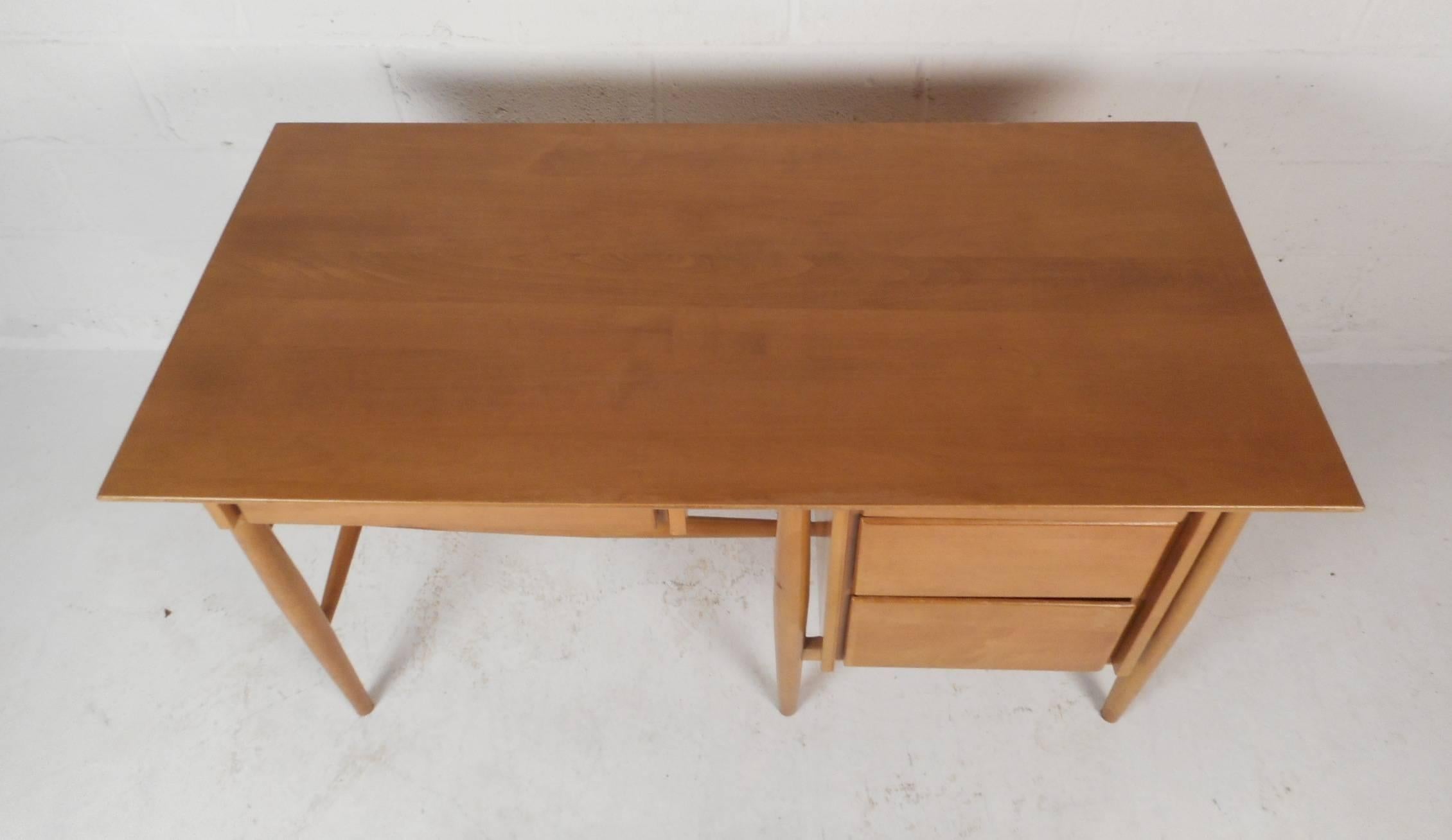 American Mid-Century Modern Desk and Chair by Paul McCobb