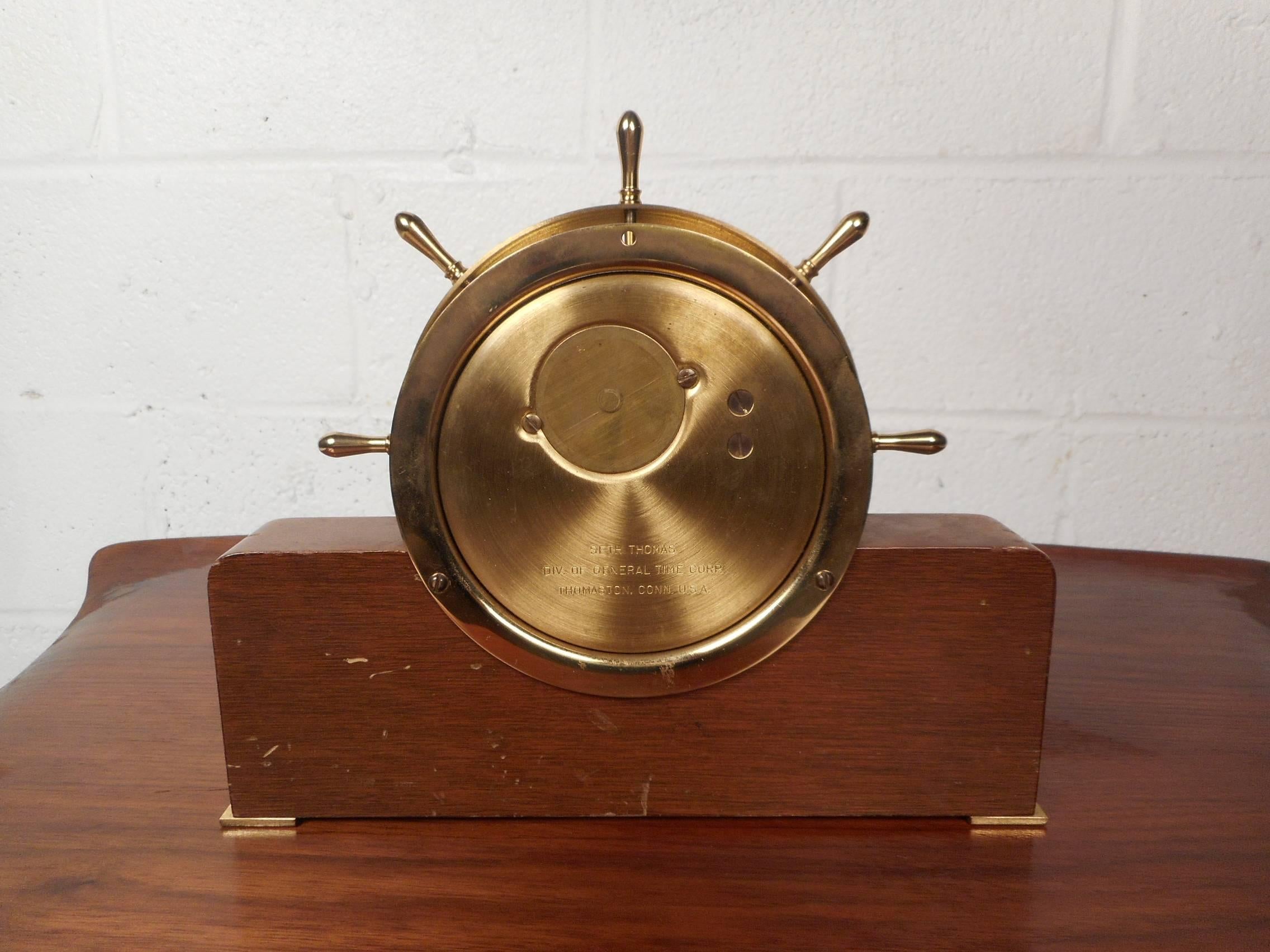 Unique Vintage Seth Thomas Mantle or Shelf Clock In Good Condition In Brooklyn, NY