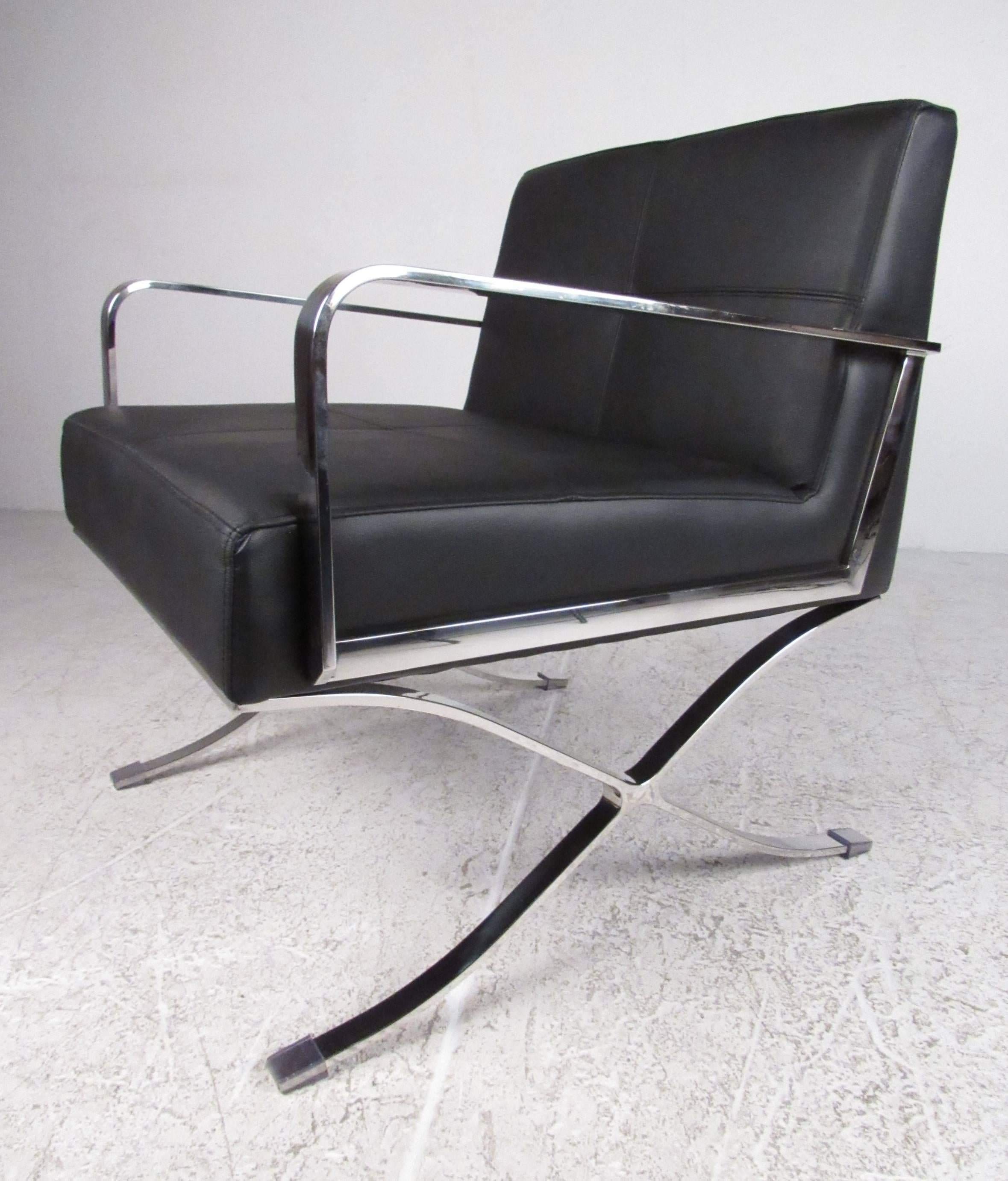 American Pair of Modern Chrome and Vinyl Lounge Chairs