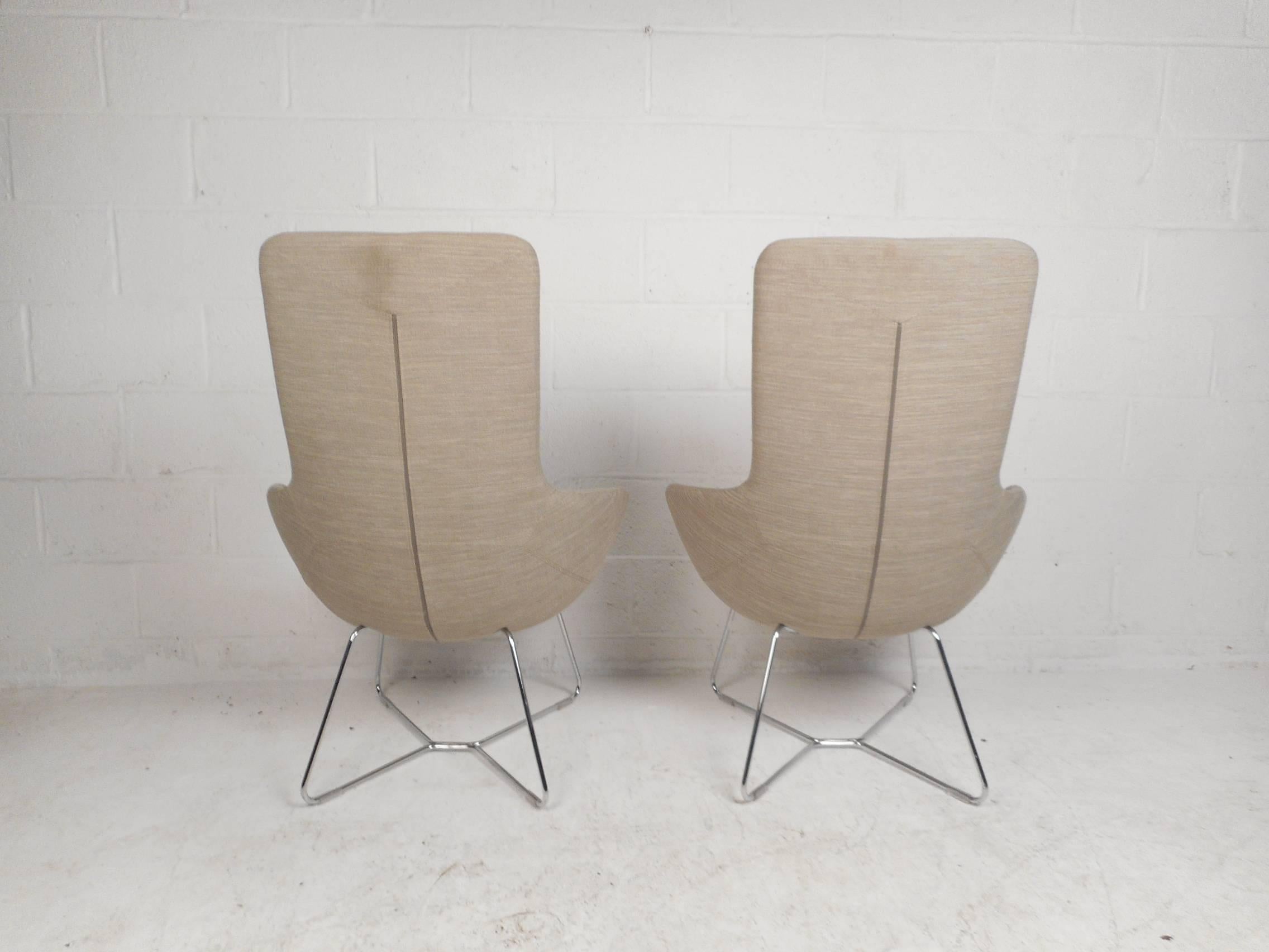 Pair of Mid-Century Style High back Lounge Chairs In Good Condition For Sale In Brooklyn, NY