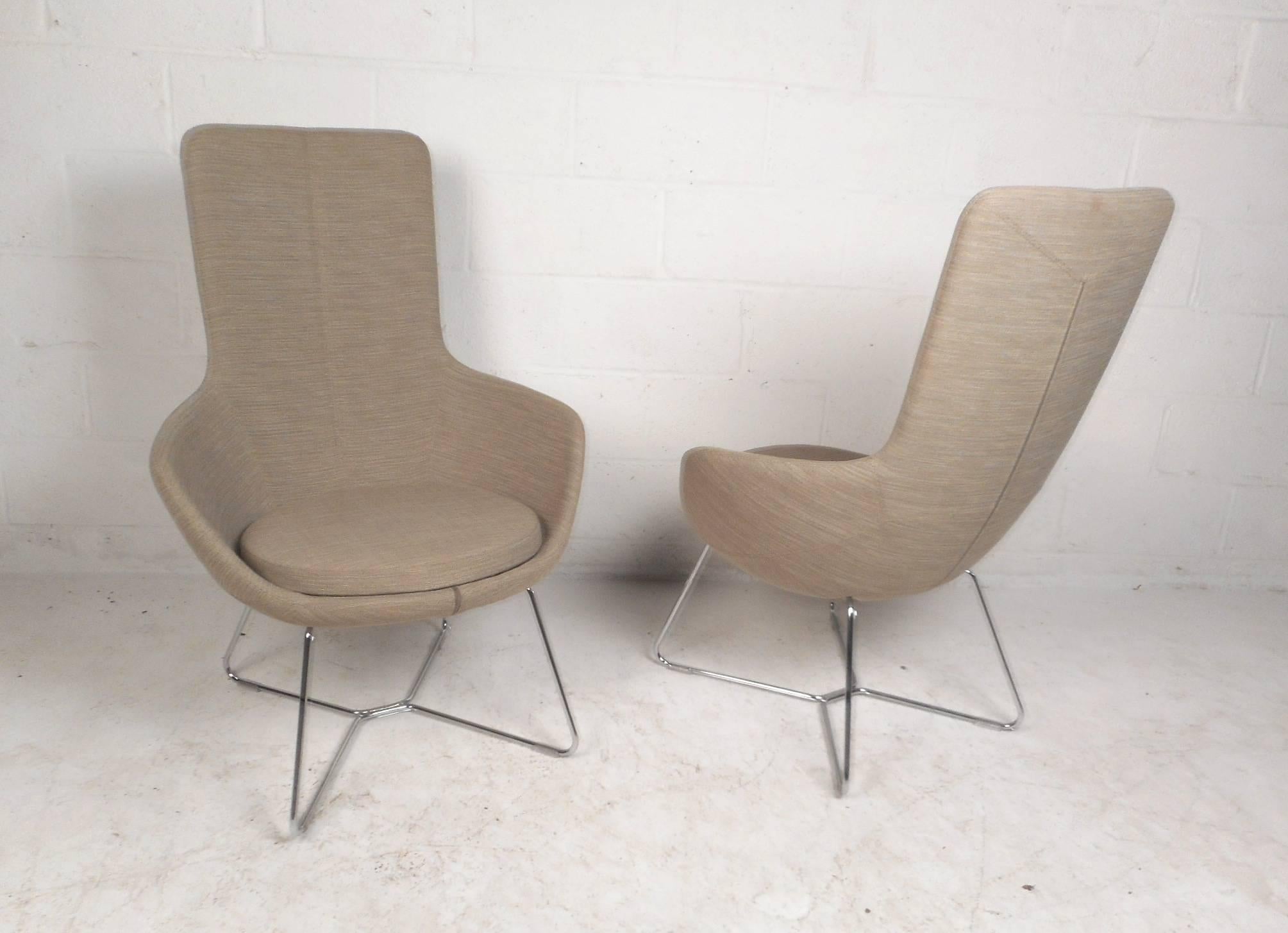 20th Century Pair of Mid-Century Style High back Lounge Chairs For Sale