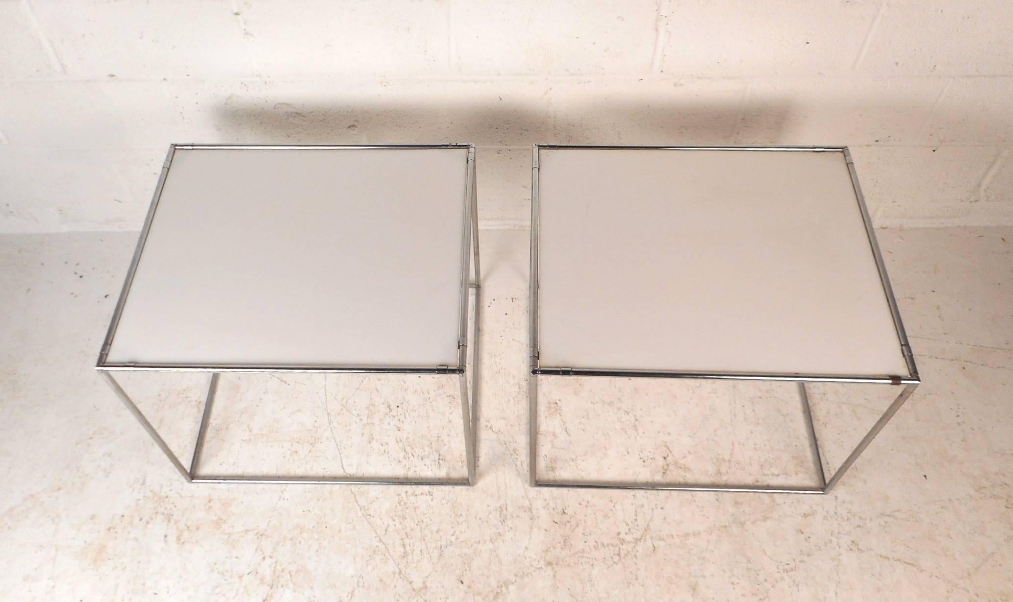 Chrome Pair of Mid-Century Modern End Tables For Sale