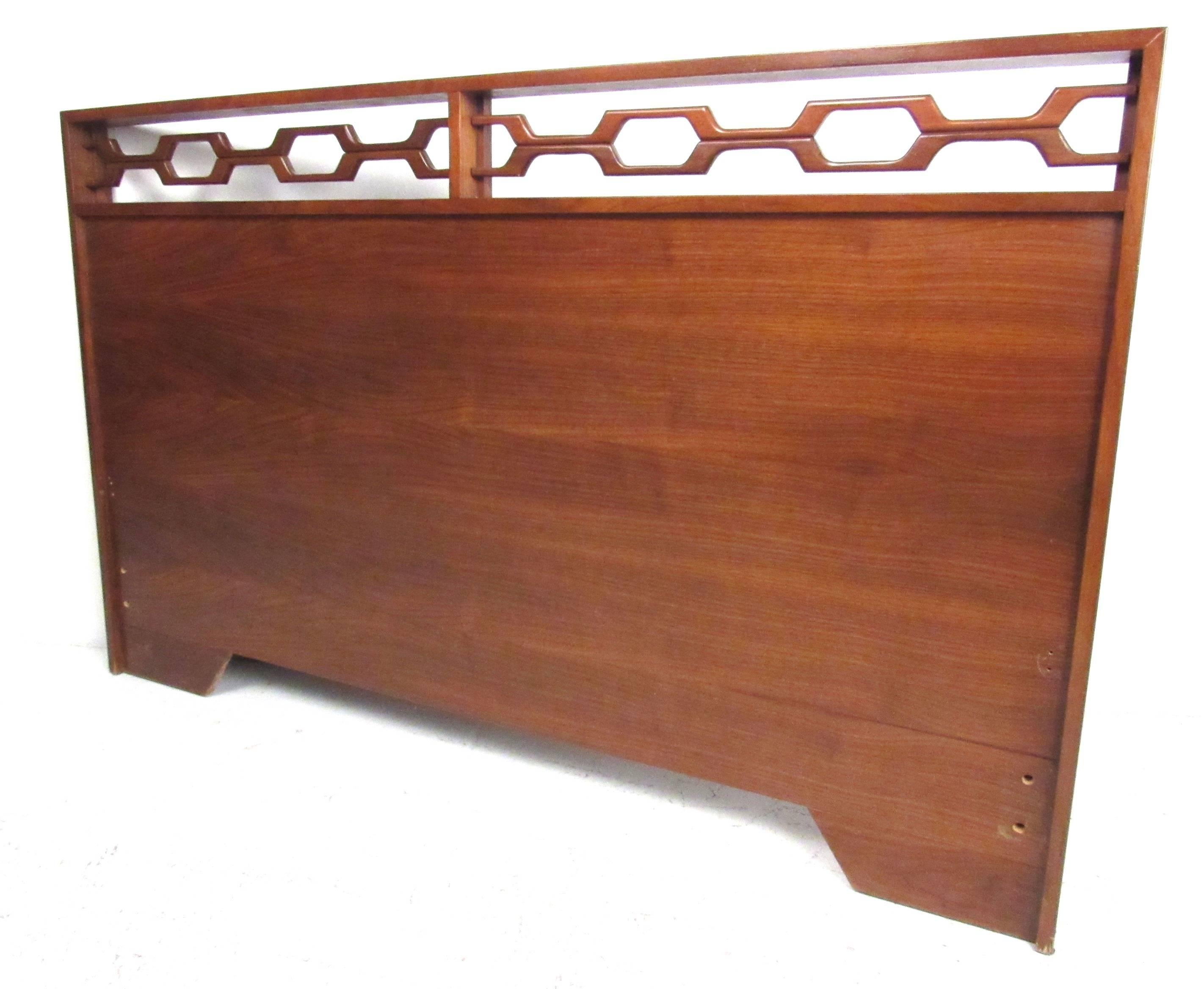 Full size headboard in American walnut, circa 1970s. Please confirm item location (NY or NJ) with dealer.