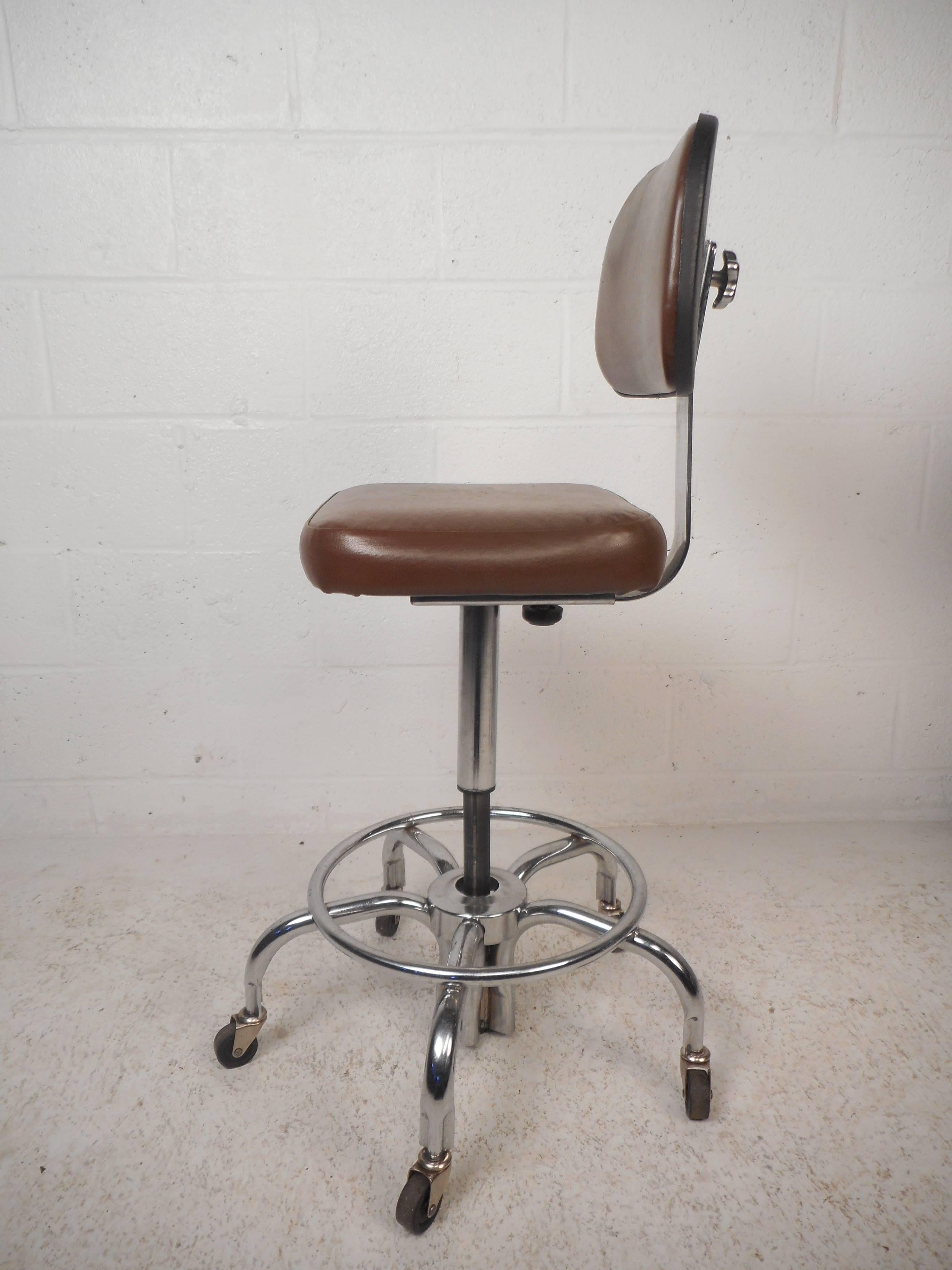Late 20th Century Set of Three Mid-Century Modern Bar Stools by American Electronic Labs