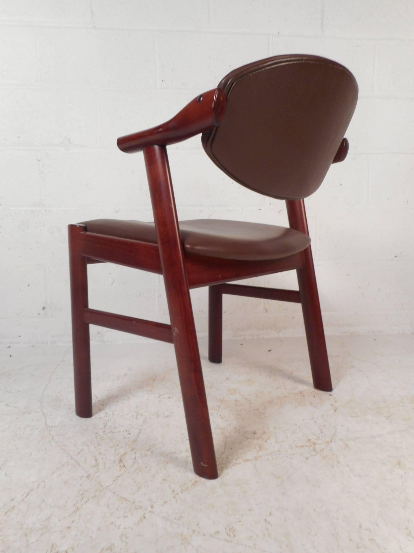 Set of 4 Vintage Danish Rosewood Chairs by Schou Andersen In Good Condition For Sale In Brooklyn, NY